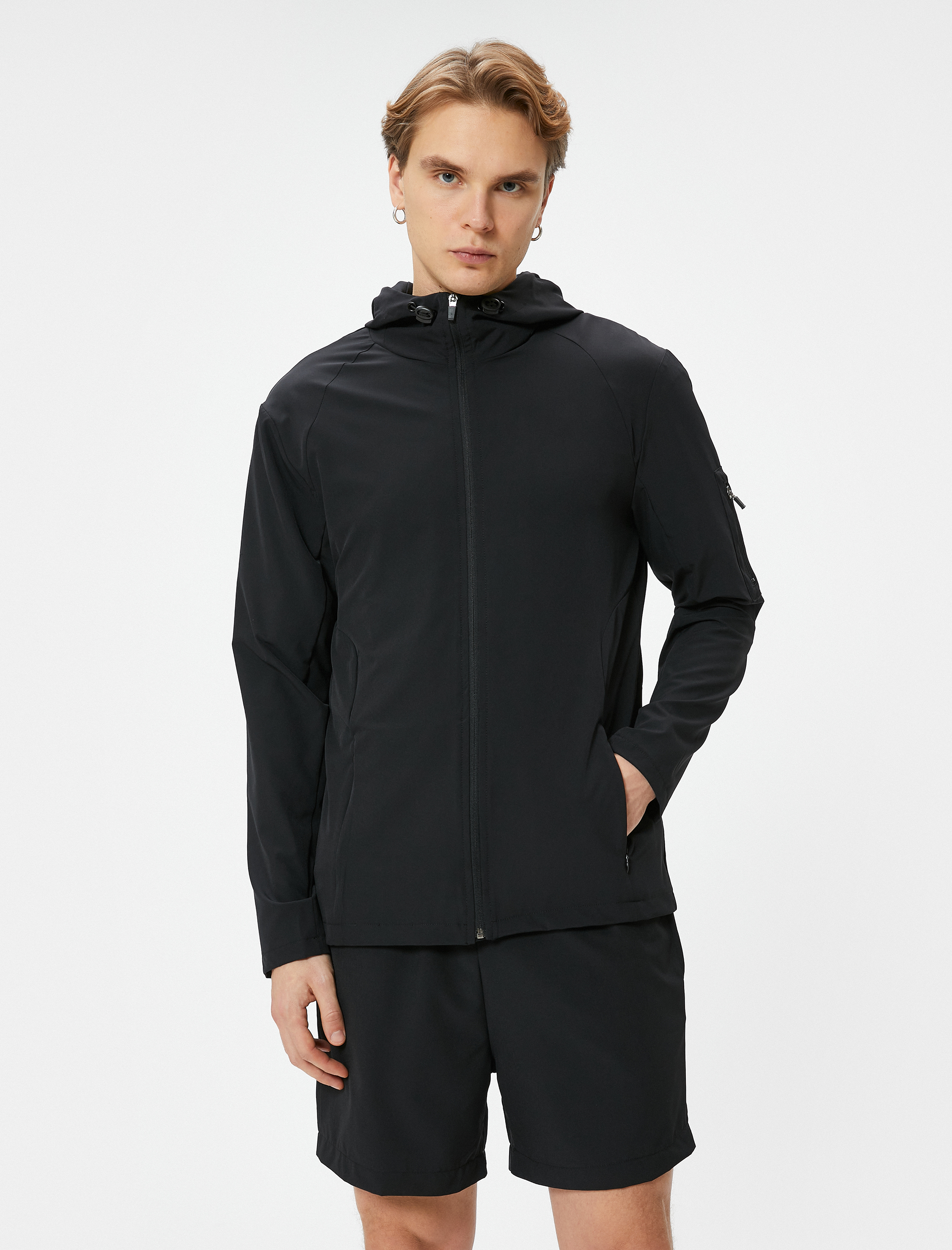   Spor Ceket Kapşonlu Fermuarlı Rahat Kesim Cep Detaylı