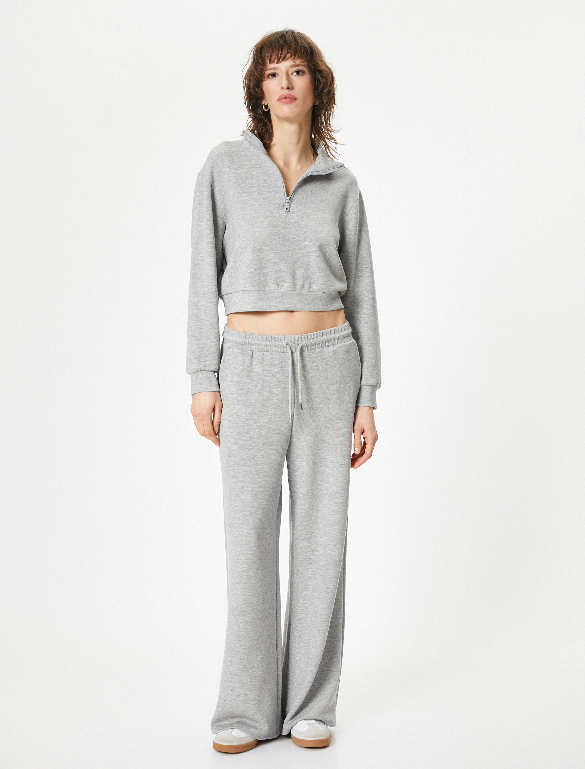   Yarım Fermuarlı Sweatshirt Dik Yaka Düşük Omuz Detaylı