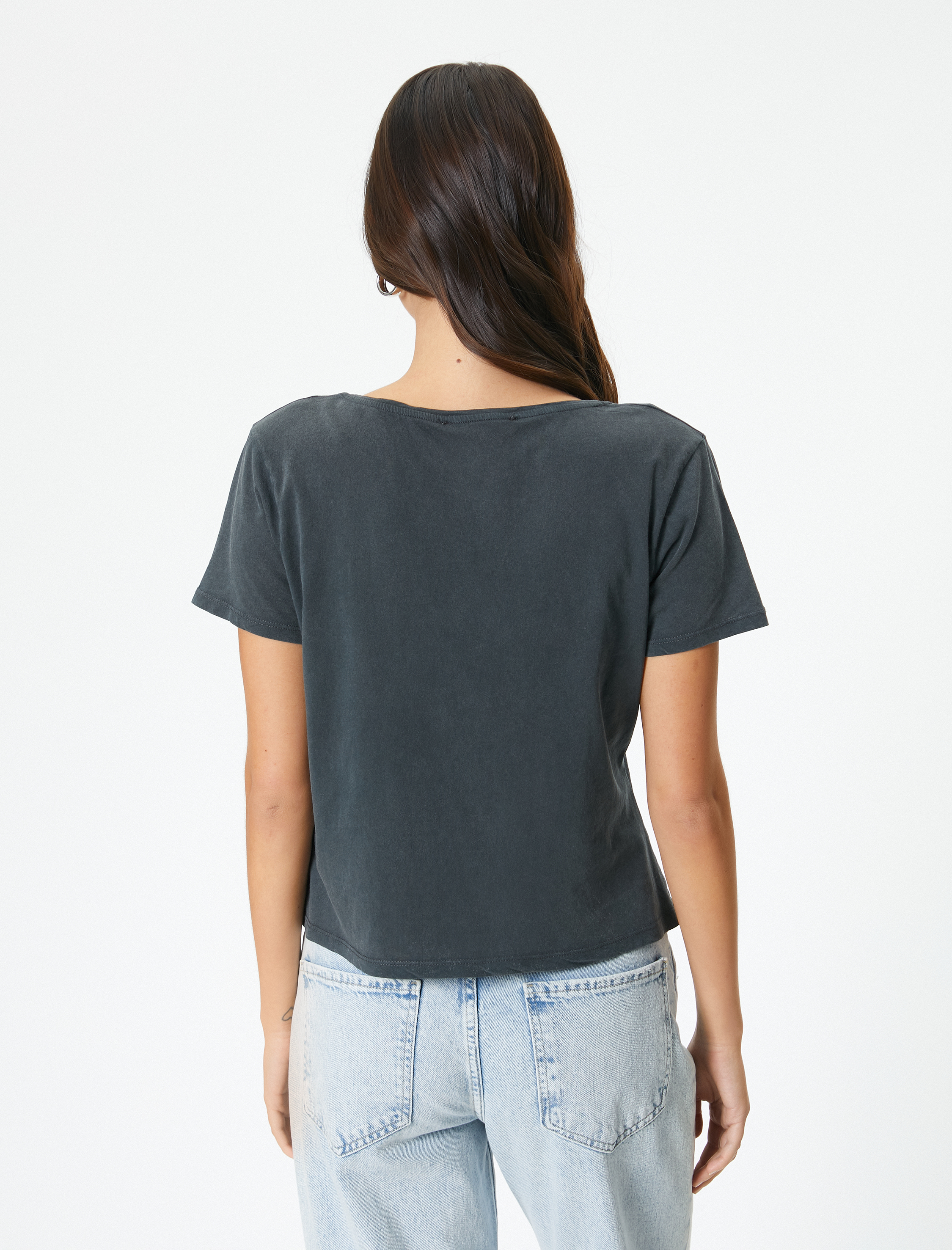 V Yaka Tişört Yıkamalı Kısa Kollu Pamuklu