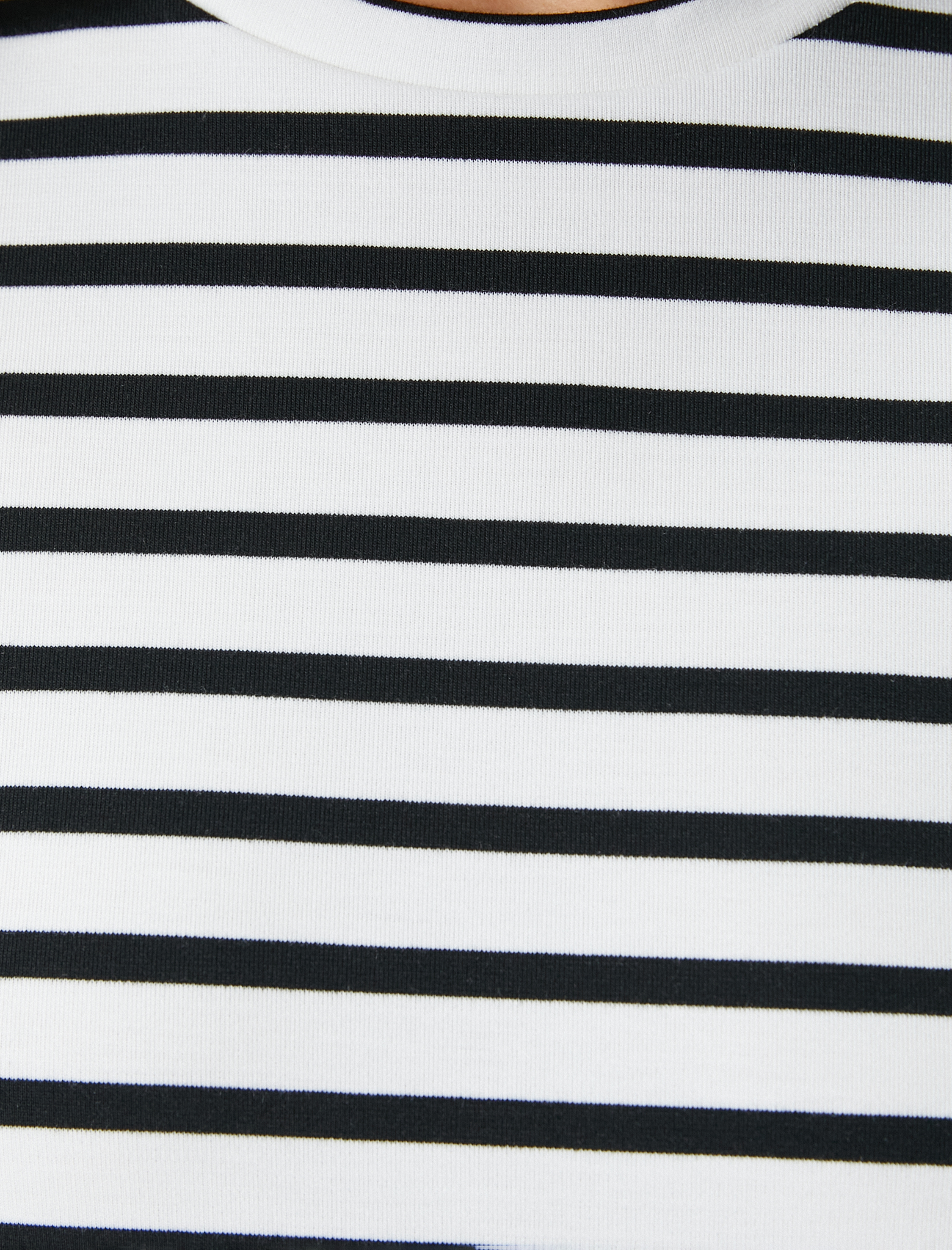   Slim Fit Tişört Bisiklet Yaka Kısa Kollu