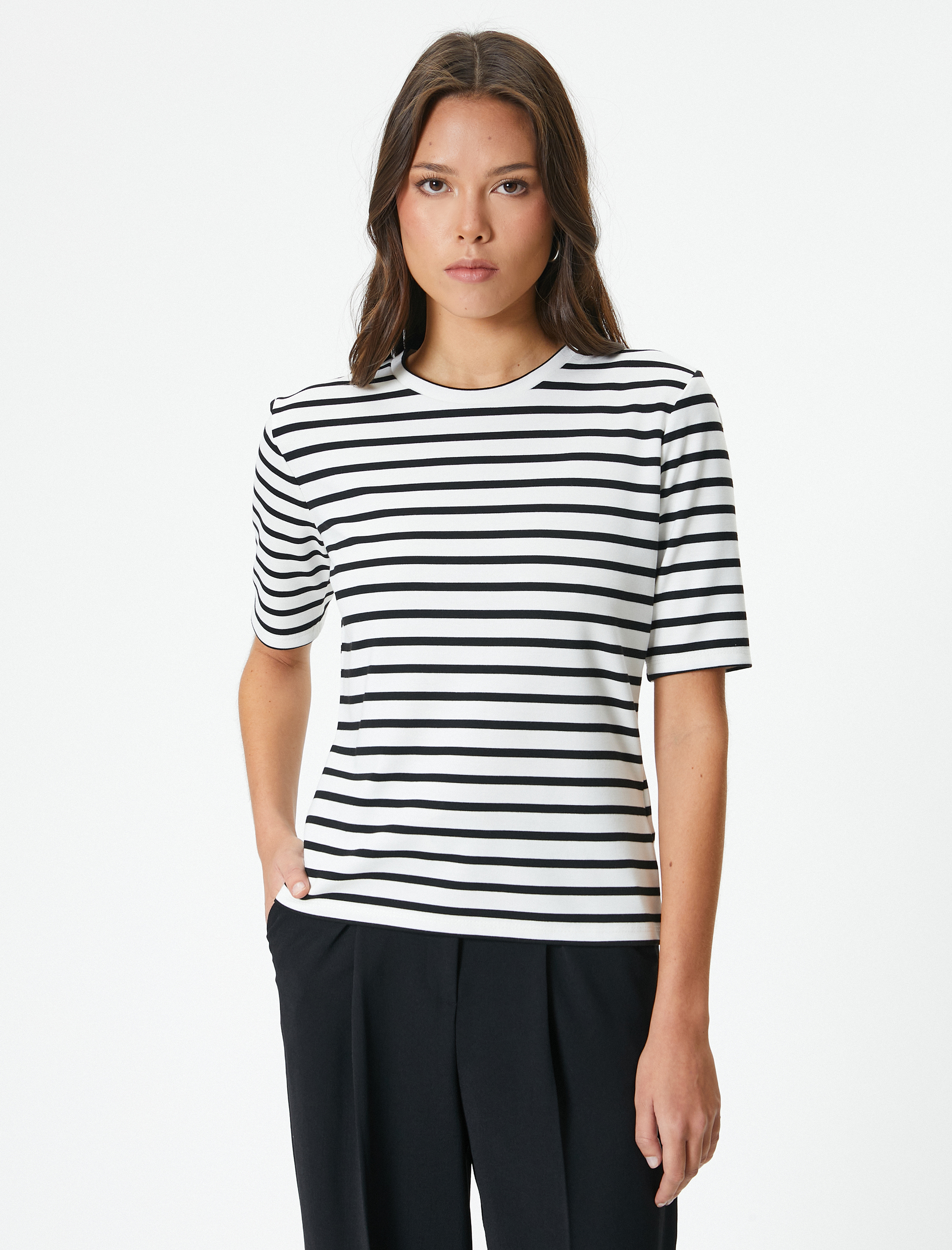   Slim Fit Tişört Bisiklet Yaka Kısa Kollu