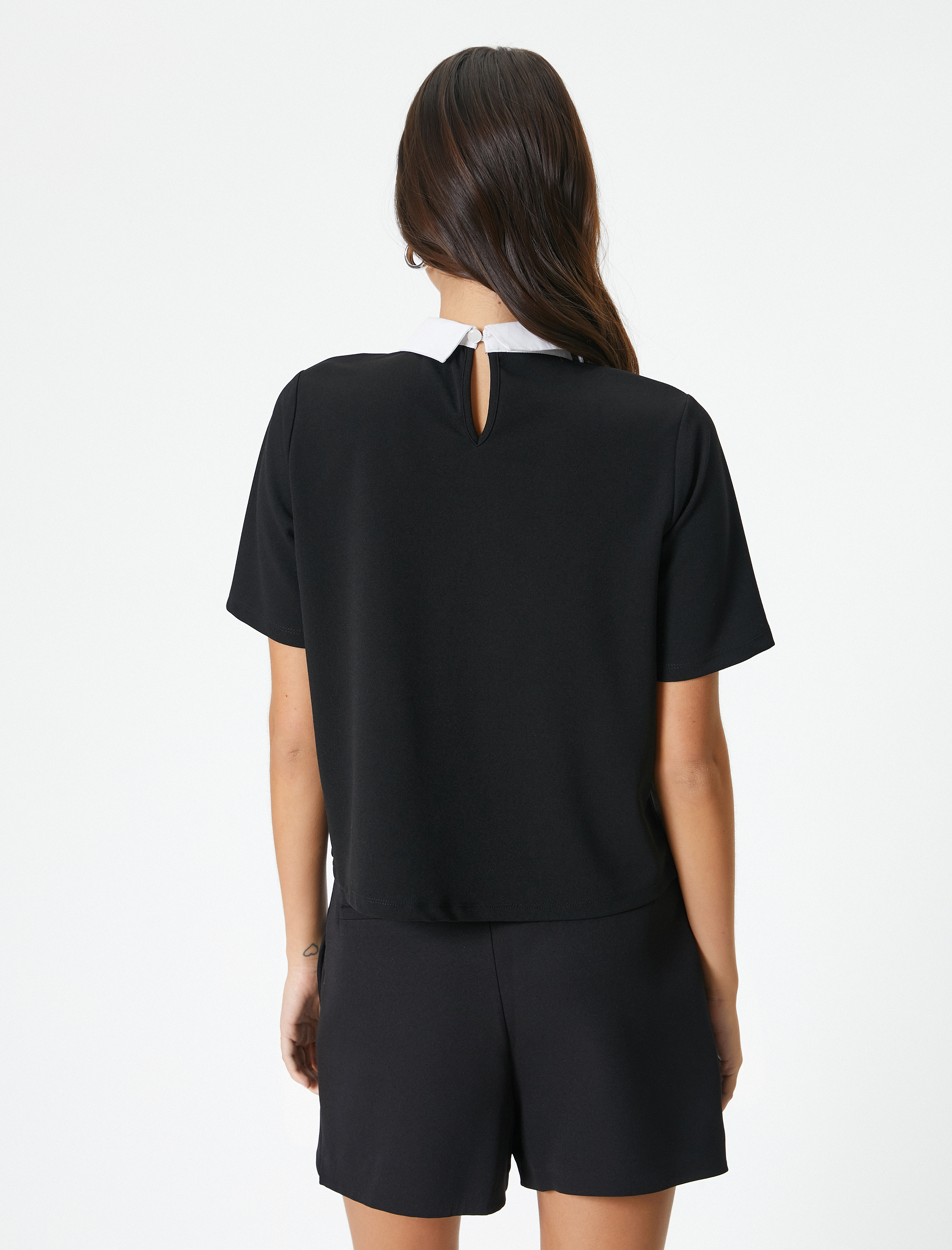   Taşlı Gömlek Yaka Tişört Kısa Kollu Standart Kesim