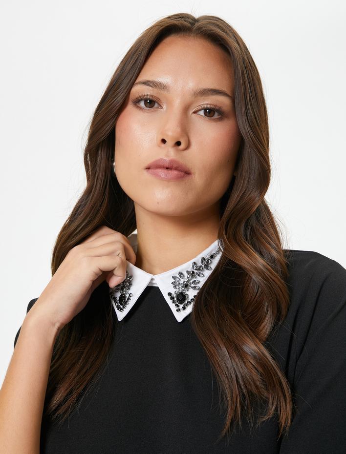  Taşlı Gömlek Yaka Tişört Kısa Kollu Standart Kesim