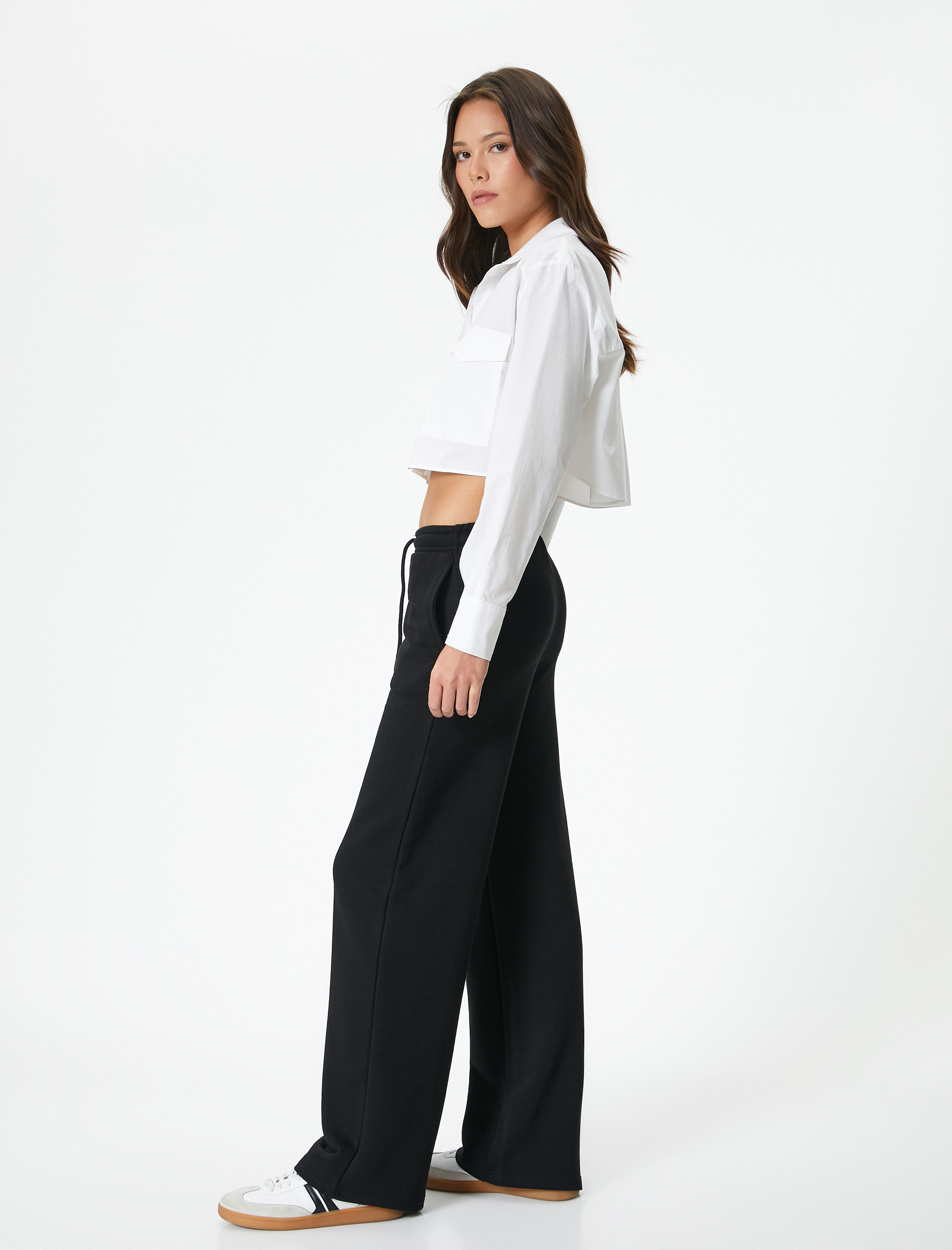   Bol Paça Pantolon Beli Bağcıklı Cep Detaylı Üç İplik Şardonlu