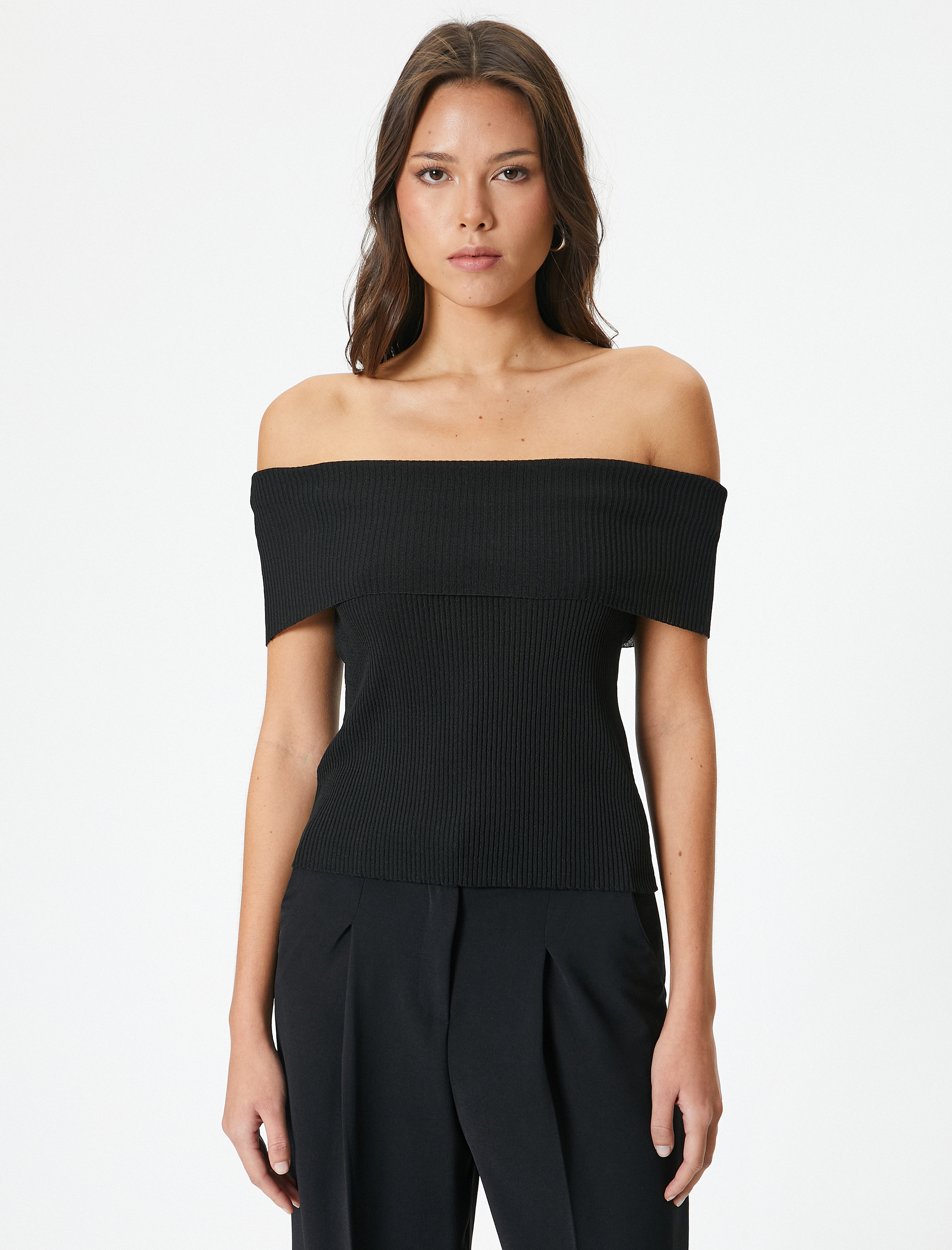   Madonna Yaka Omzu Açık Kazak Triko Fitilli Kısa Kollu