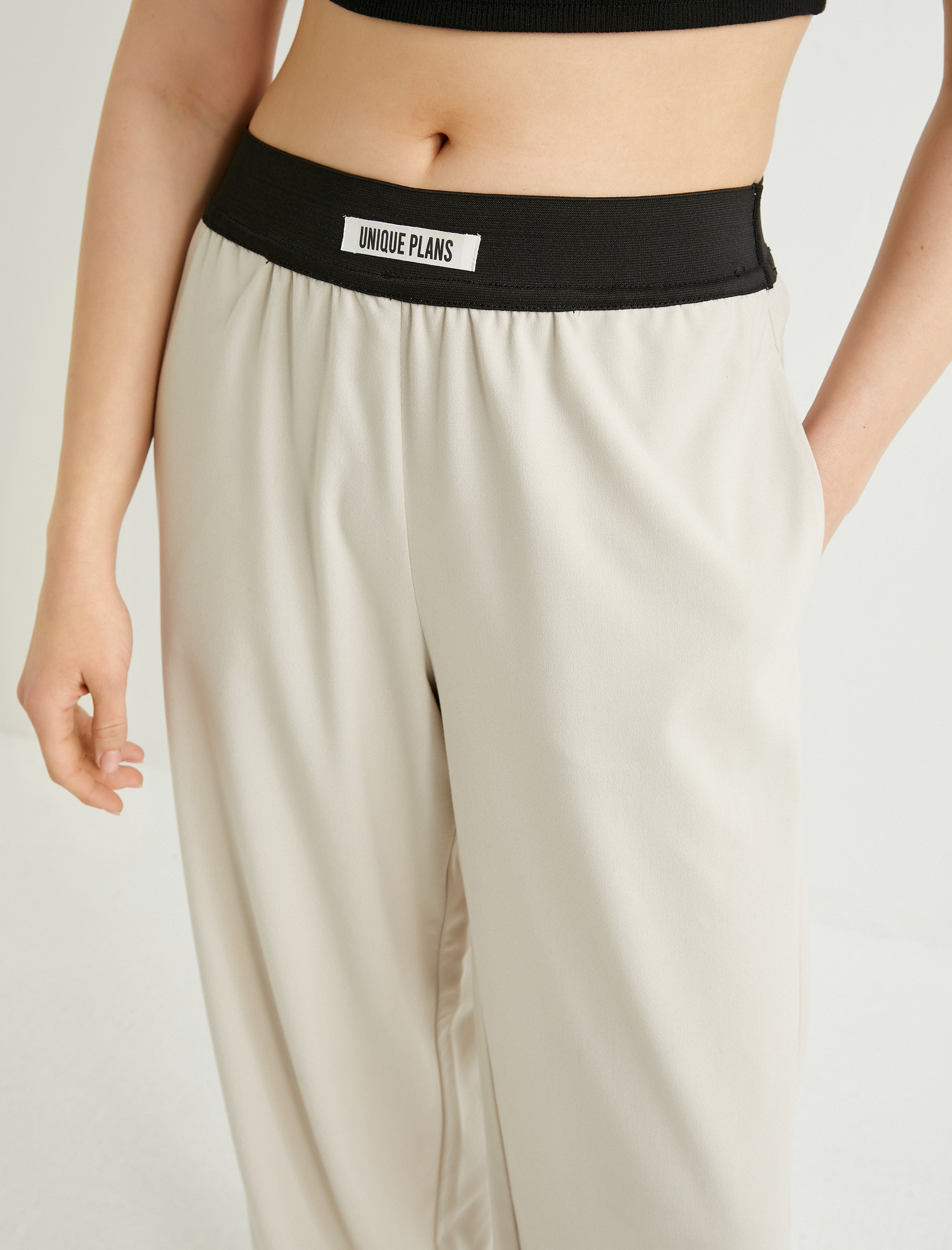   Bol Paça Pantolon Beli Lastikli Renk Kontrastlı Viskon Kumaş Karışımlı