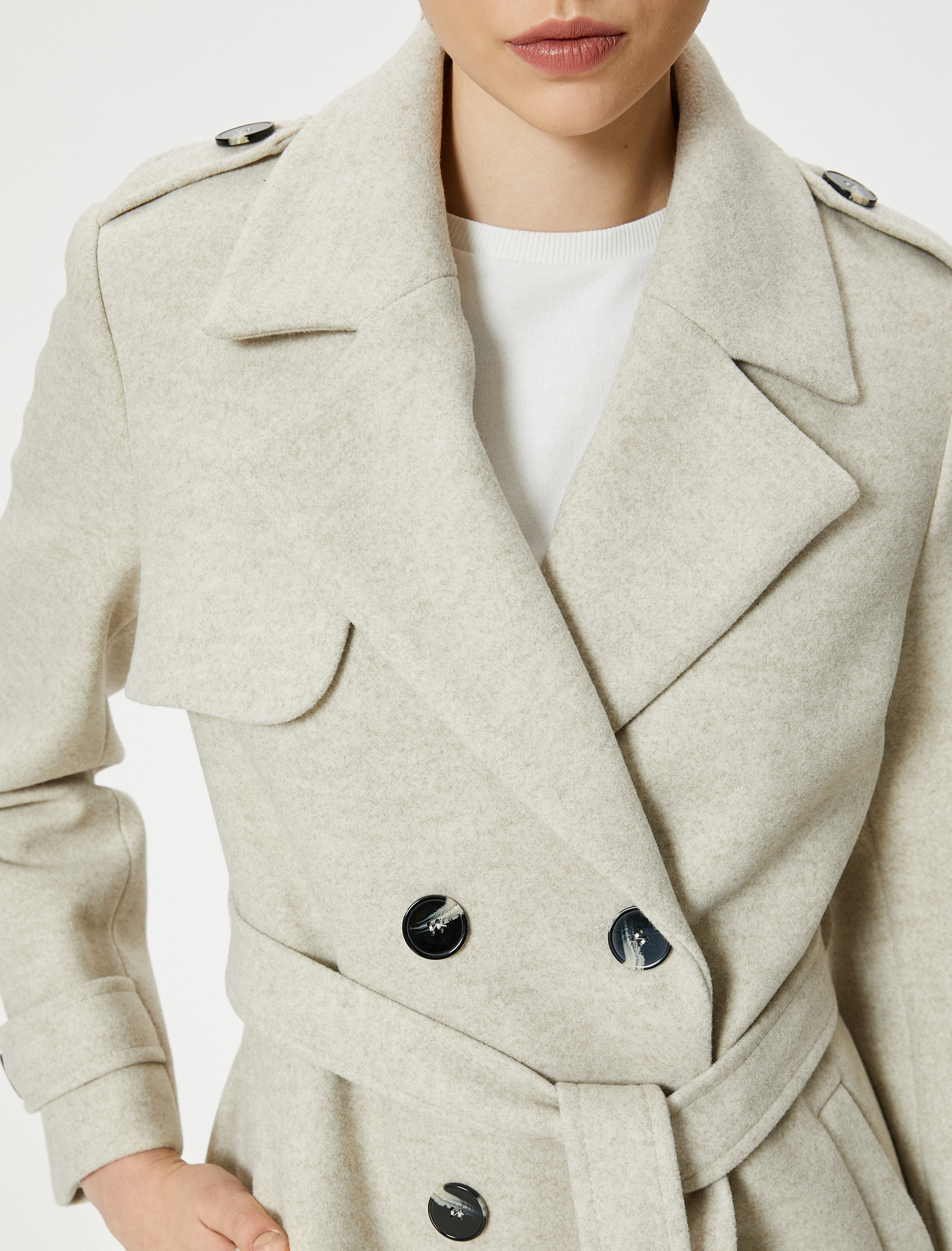   Kruvaze Kaban Düğmeli Kuşaklı Cepli Apoletli