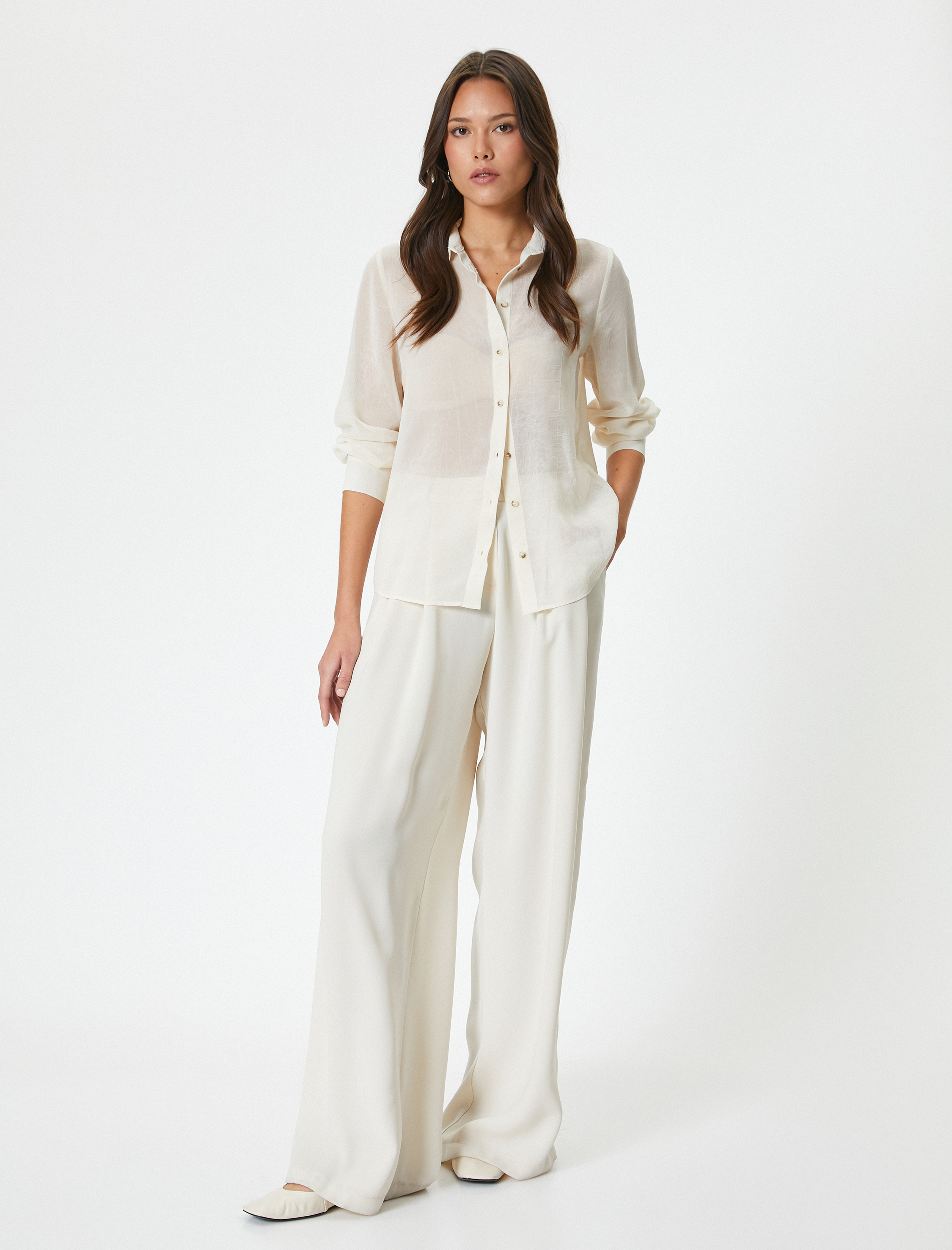   Uzun Kollu Gömlek Dokulu Düğmeli Klasik Yaka