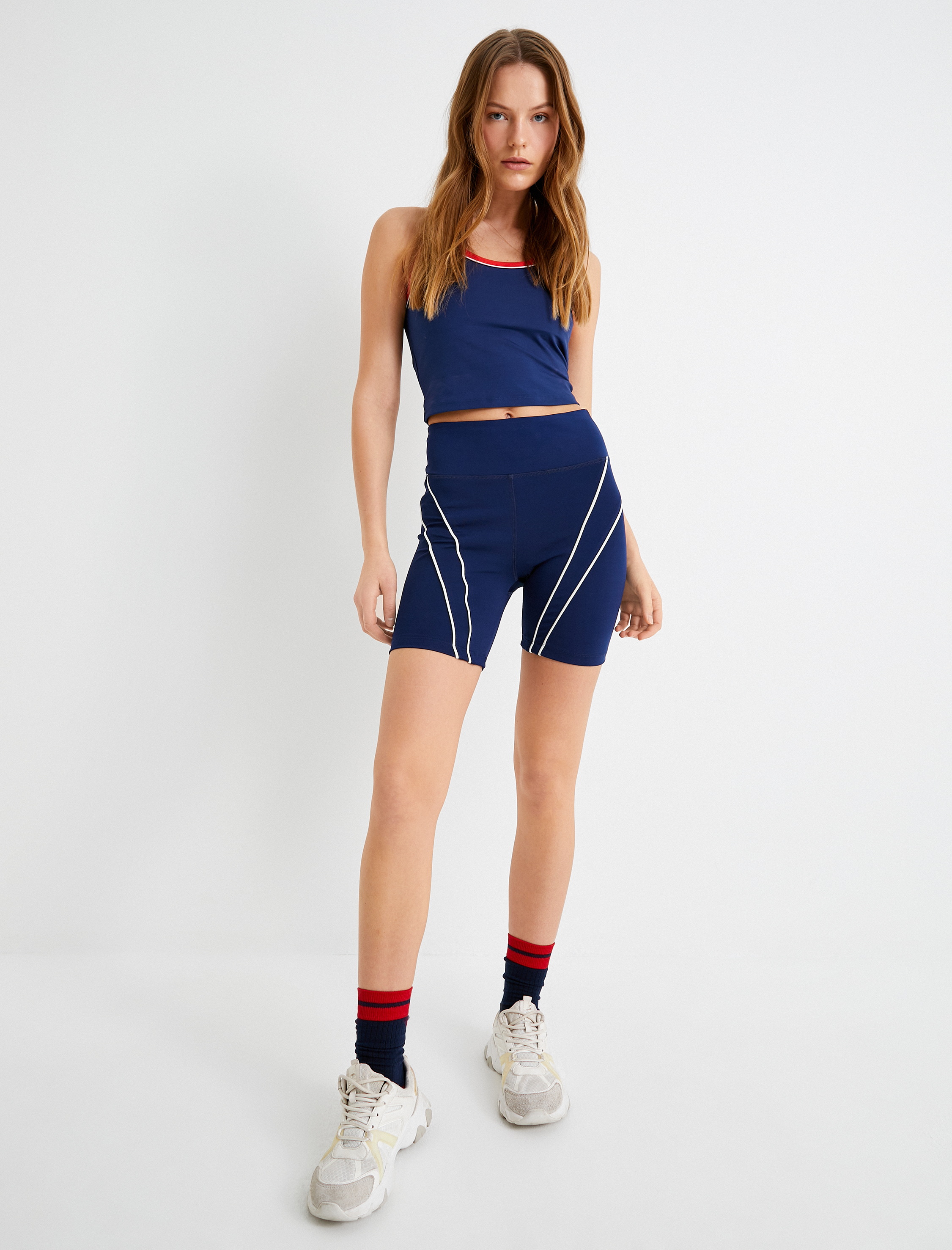   Spor Kısa Tayt Çizgi Detaylı Yüksek Bel Slim Fit