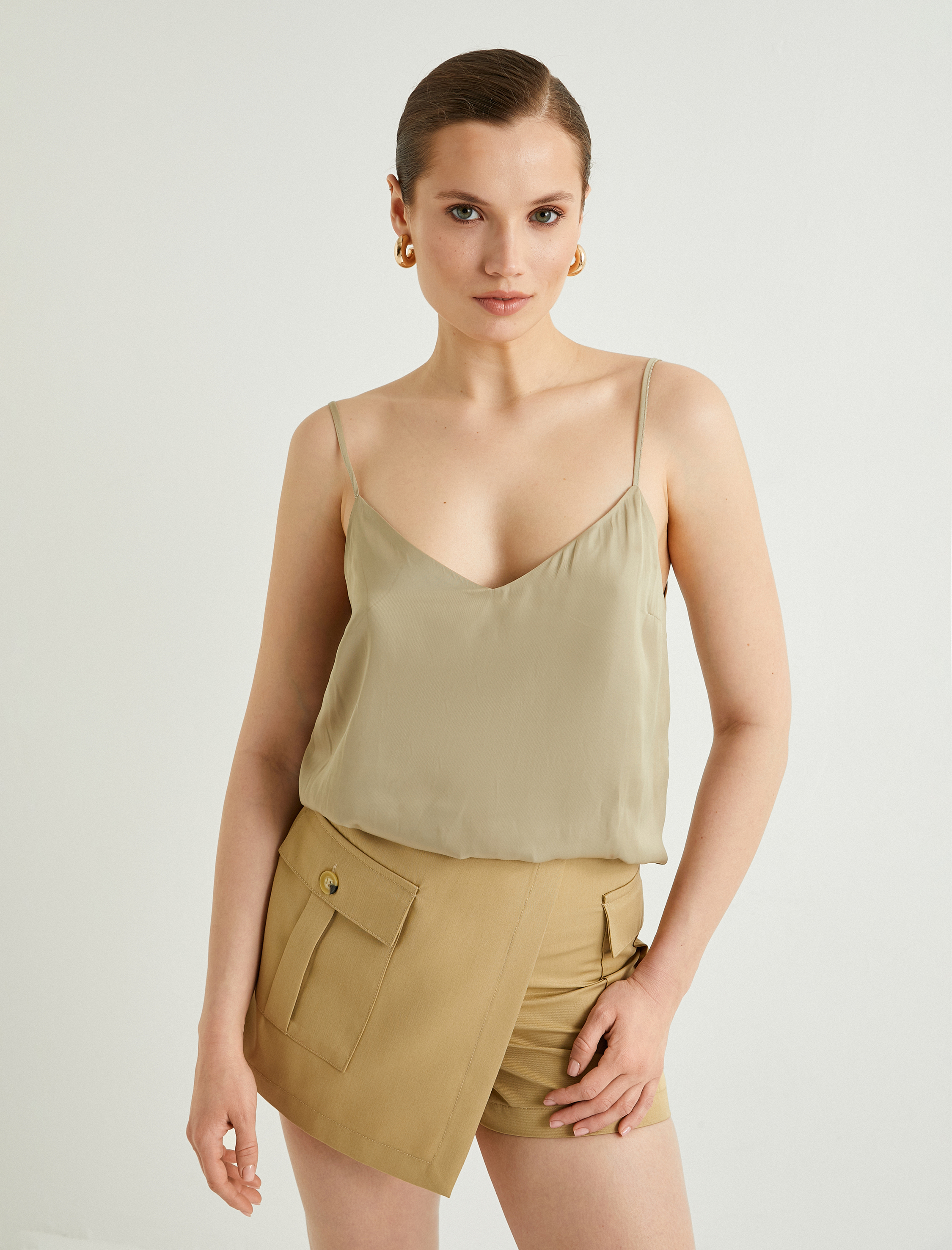   İnce Askılı Atlet V Yaka Standart Kesim