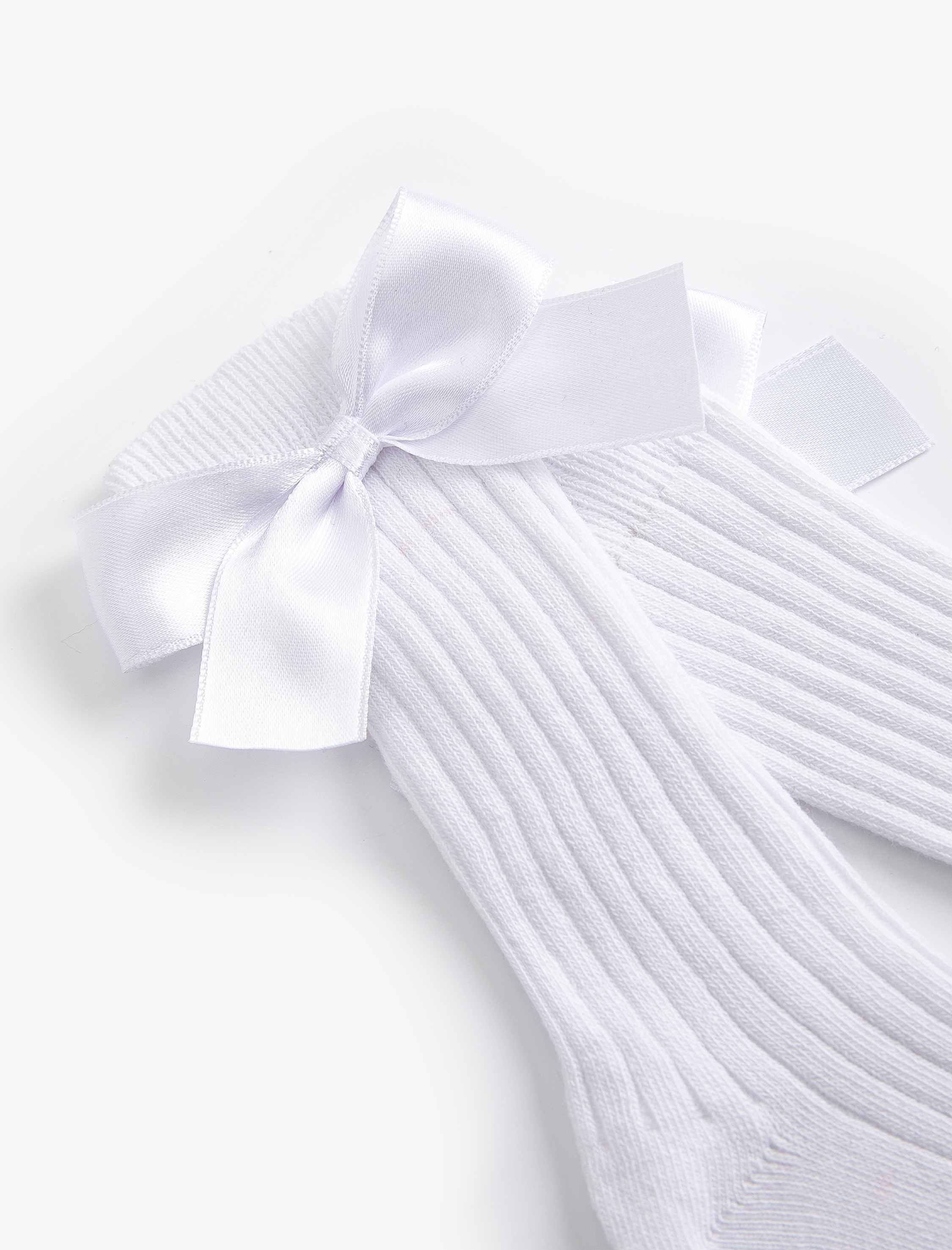  Kız Çocuk Kurdeleli Uzun Çorap