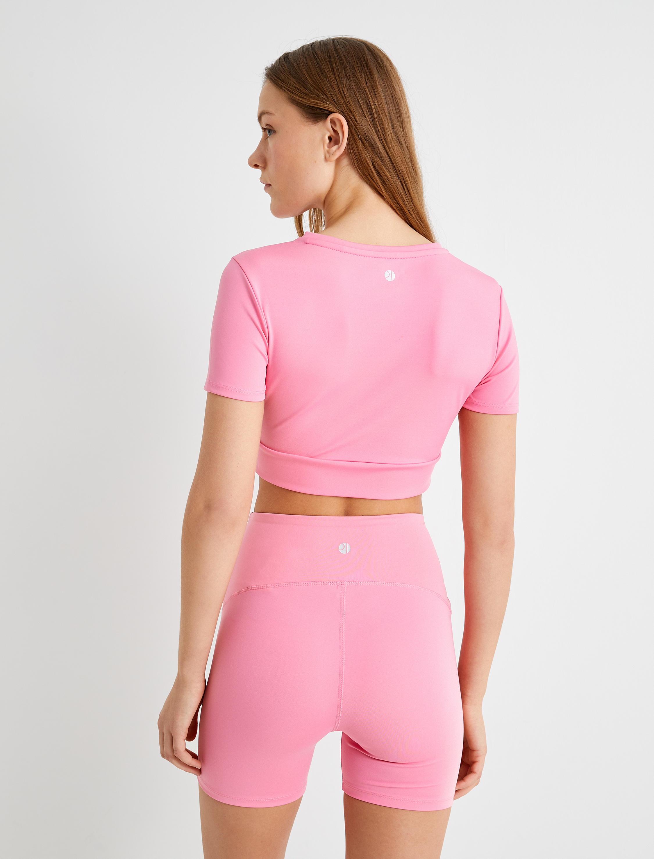   Crop Spor Tişört Asimetrik Kesim Kısa Kollu Bisiklet Yaka Slim Fit