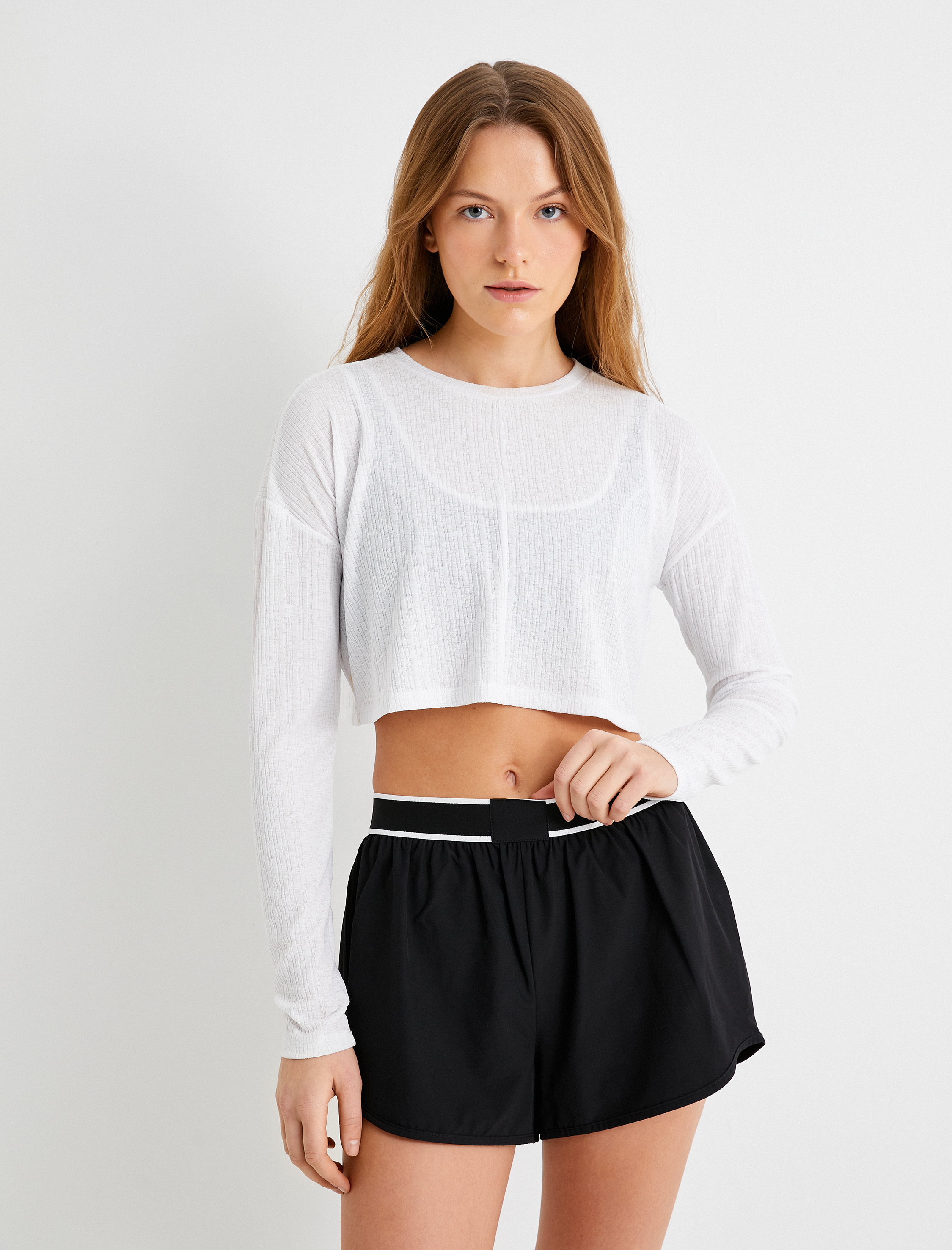   Arkası Pencere Detaylı Spor Crop Tişört Uzun Kollu Bisiklet Yaka