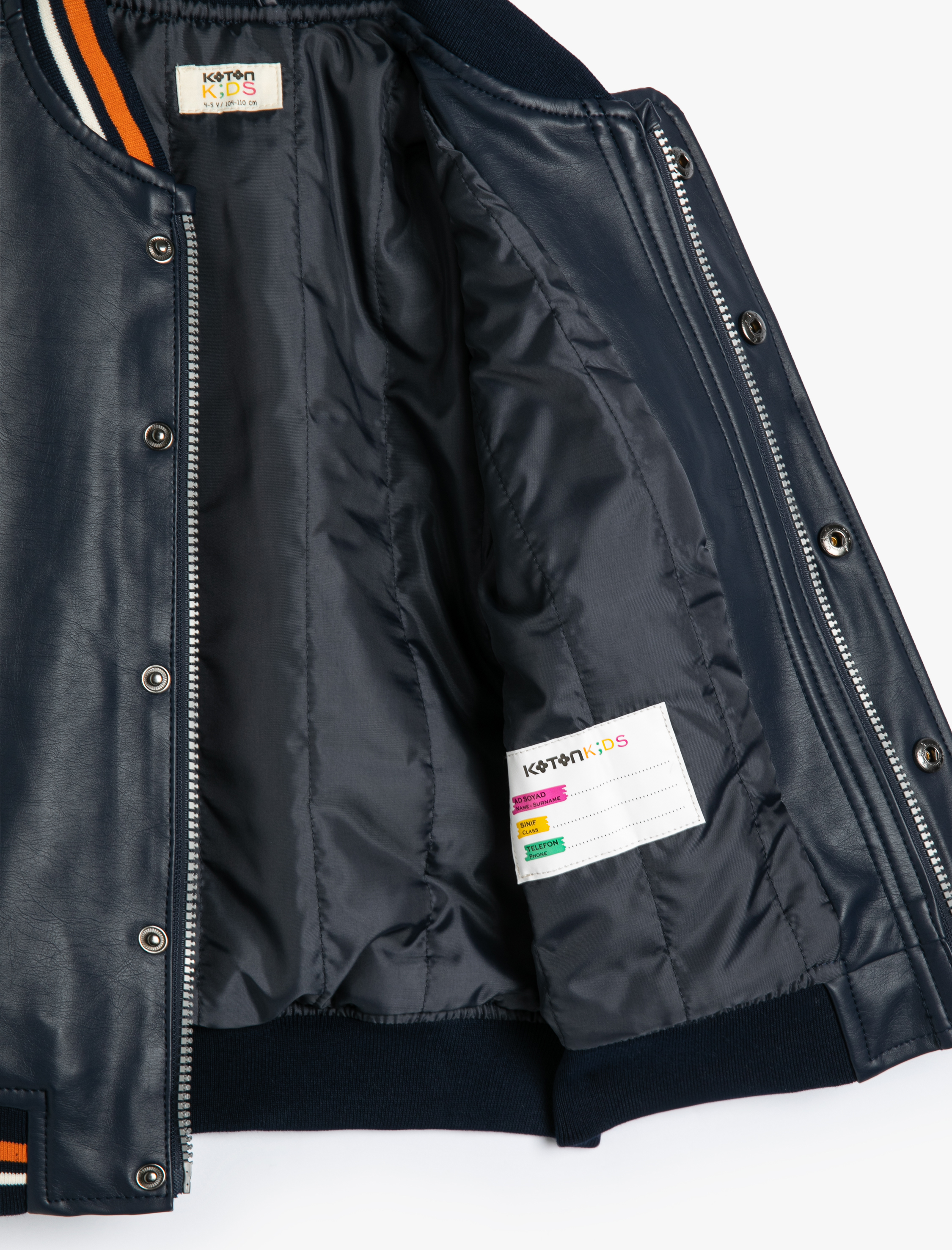  Erkek Çocuk Bomber Kolej Ceket Deri Görünümlü Aplike Detaylı Cepli