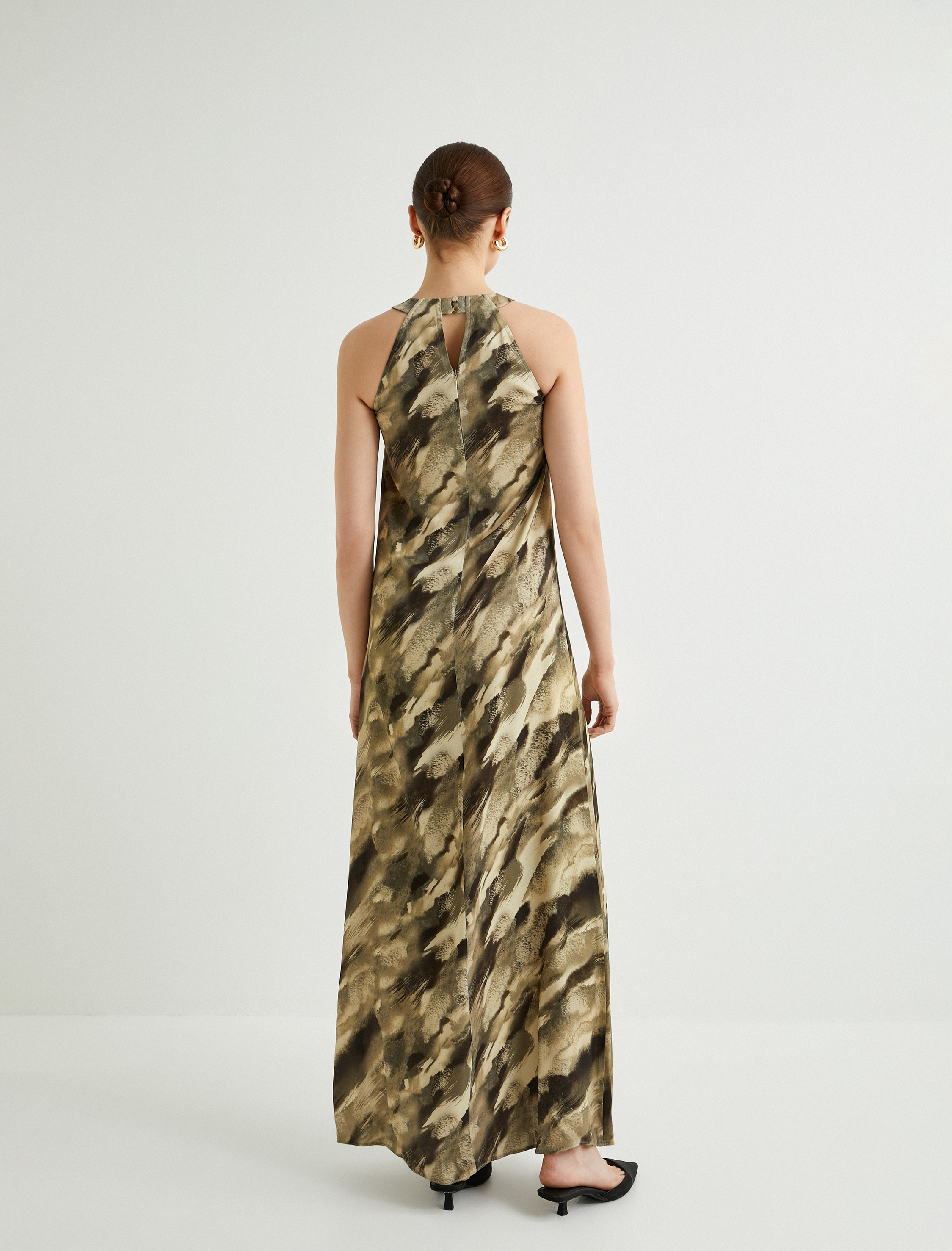   Uzun Elbise Halter Yaka Desenli Slim Fit