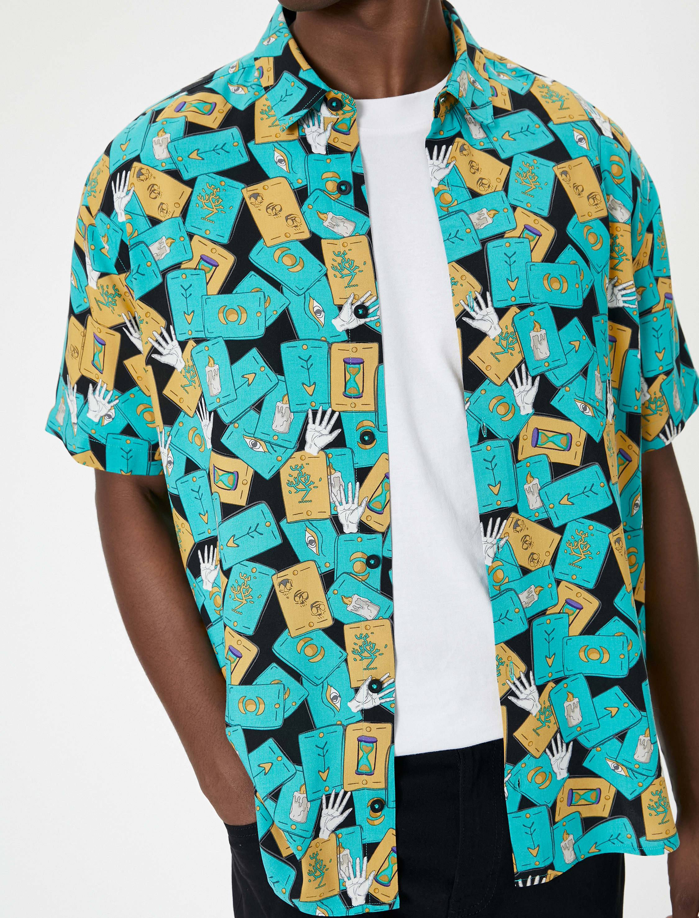   Yazlık Gömlek Kısa Kollu Desenli Klasik Yaka Viskon Kumaş Regular Fit