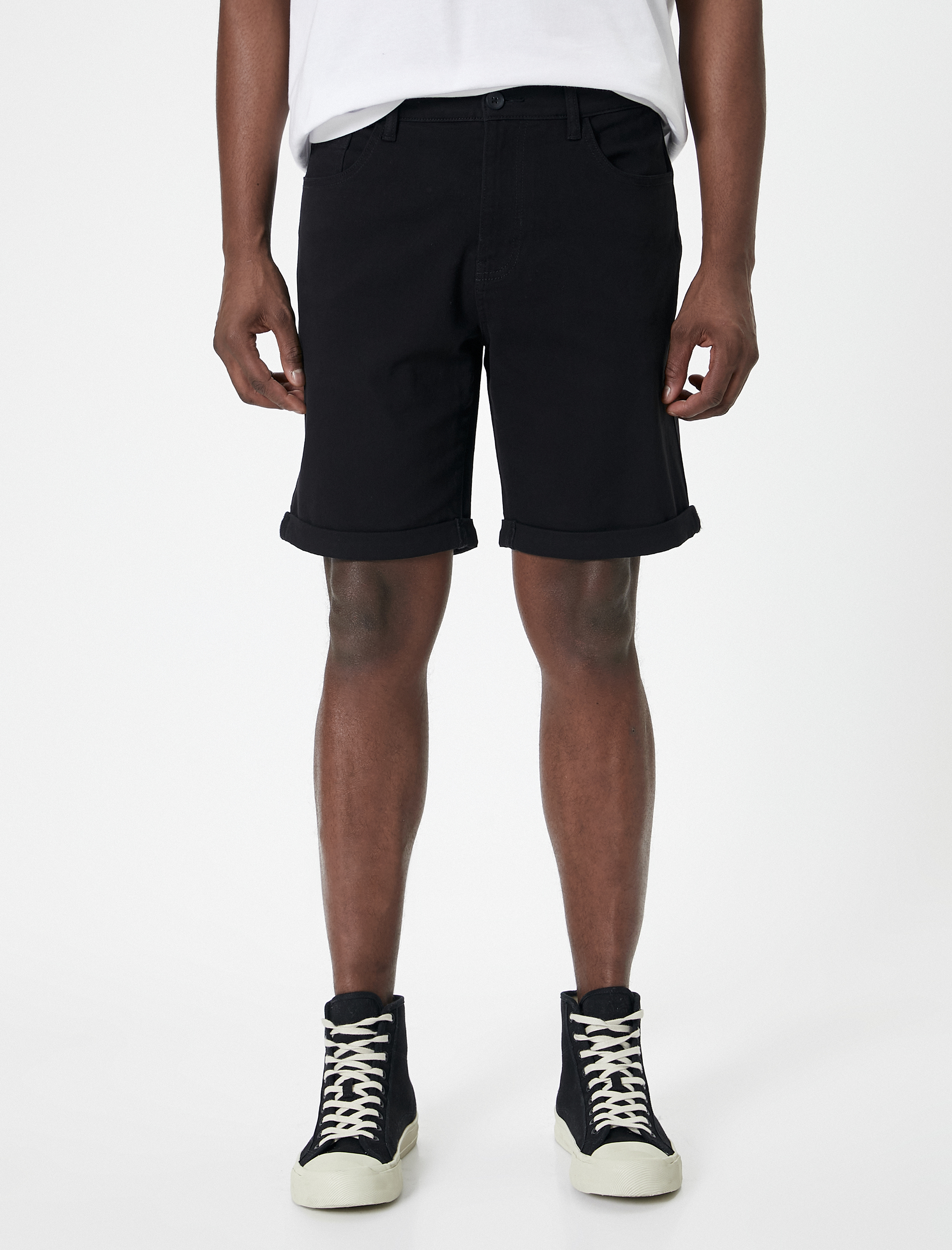   Kumaş Şort Slim Fit Chino Düğmeli Katlı Paça Cep Detaylı