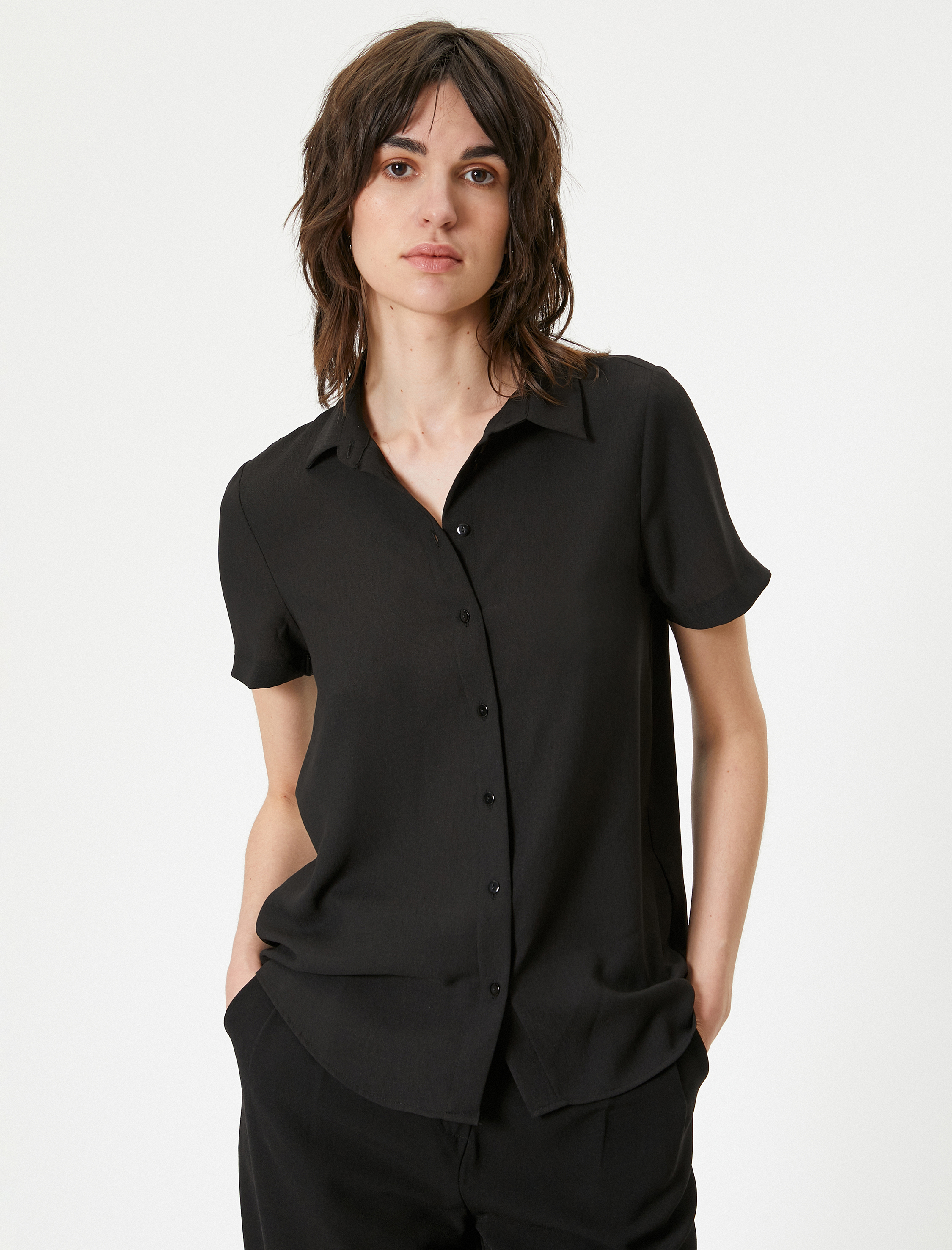   Basic Gömlek Kısa Kollu Düğme Kapamalı