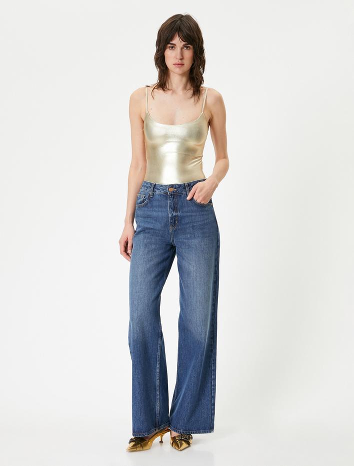  Metalik Parlak Bodysuit İnce Askılı Slim Fit