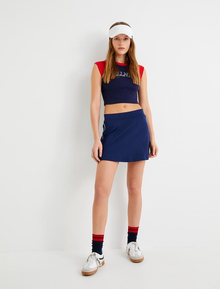  Spor Kolsuz Crop Tişört Renk Bloklu Yuvarlak Yaka Baskılı Ribanalı Slim Fit