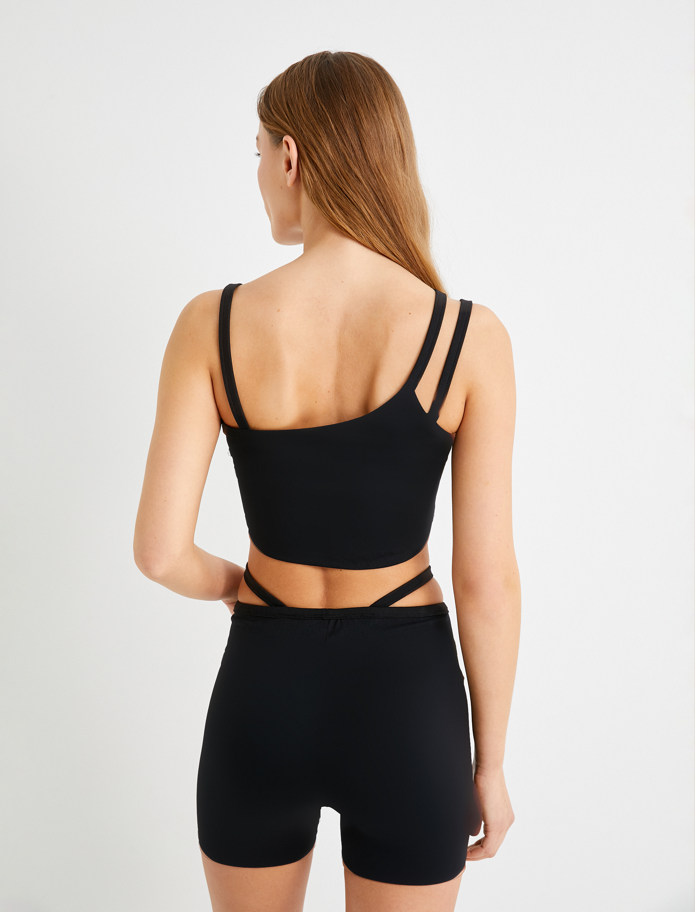   Sporcu Sütyeni Kapsız Asimetrik Askı Detaylı Slim Fit