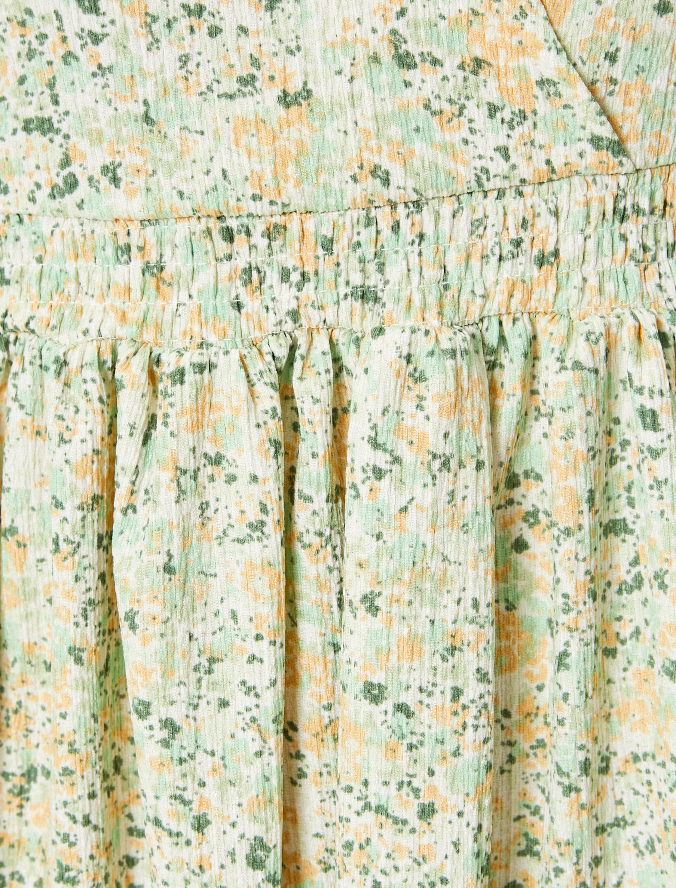   Çiçekli Elbise Midi Boy Kruvaze V Yaka Karpuz Kollu Bürümcük