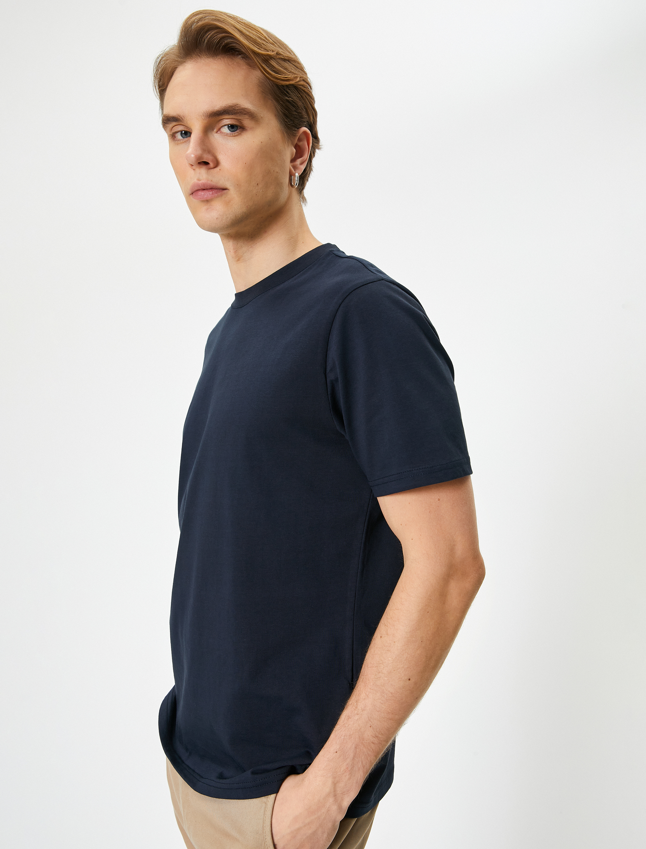   Basic Tişört Bisiklet Yaka Kısa Kollu