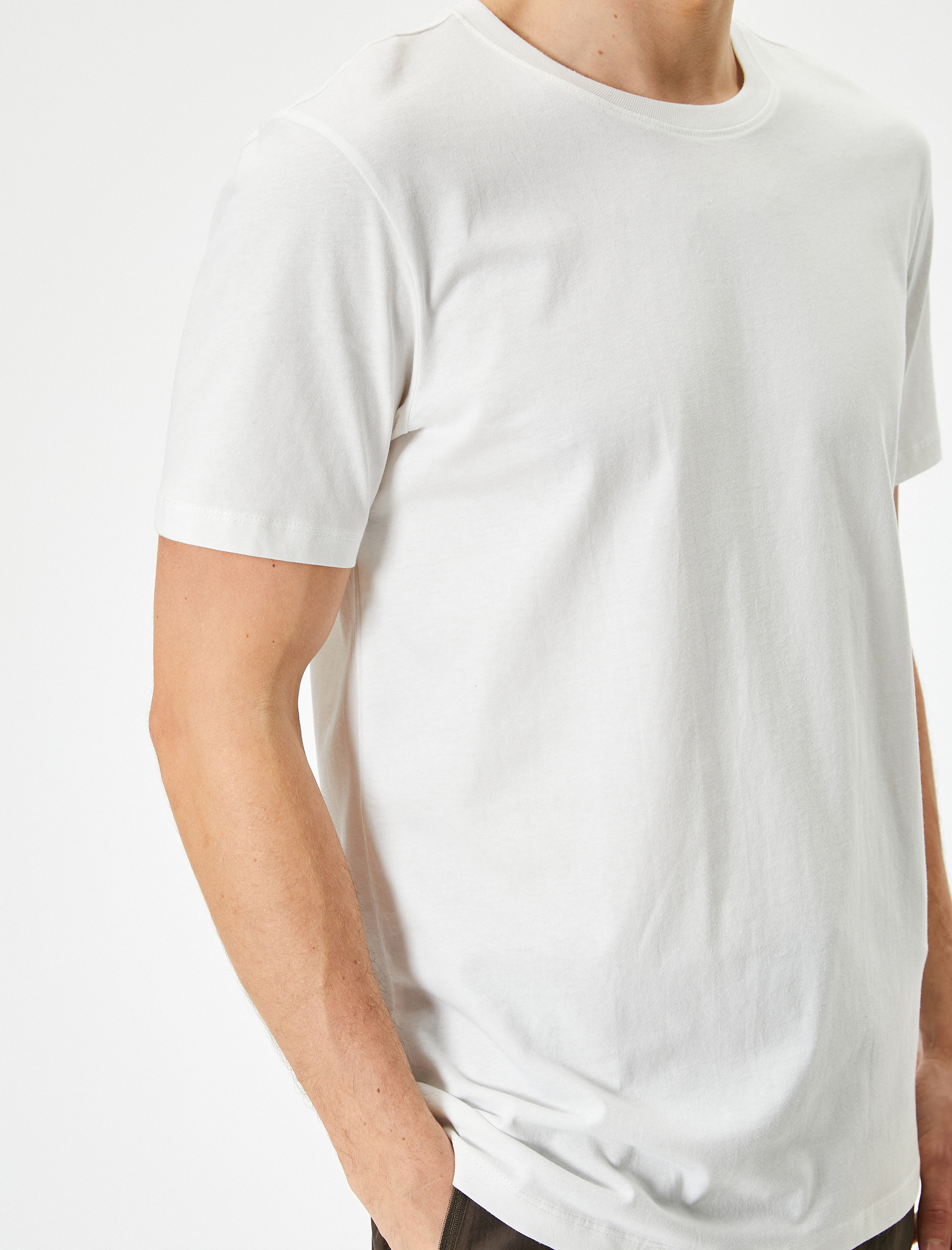   Basic Tişört Slim Fit Bisiklet Yaka Kısa Kollu