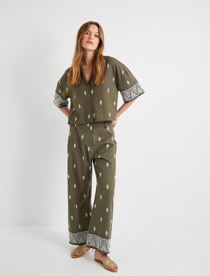  Crop Gömlek Etnik Desenli Kısa Kollu Düğmeli