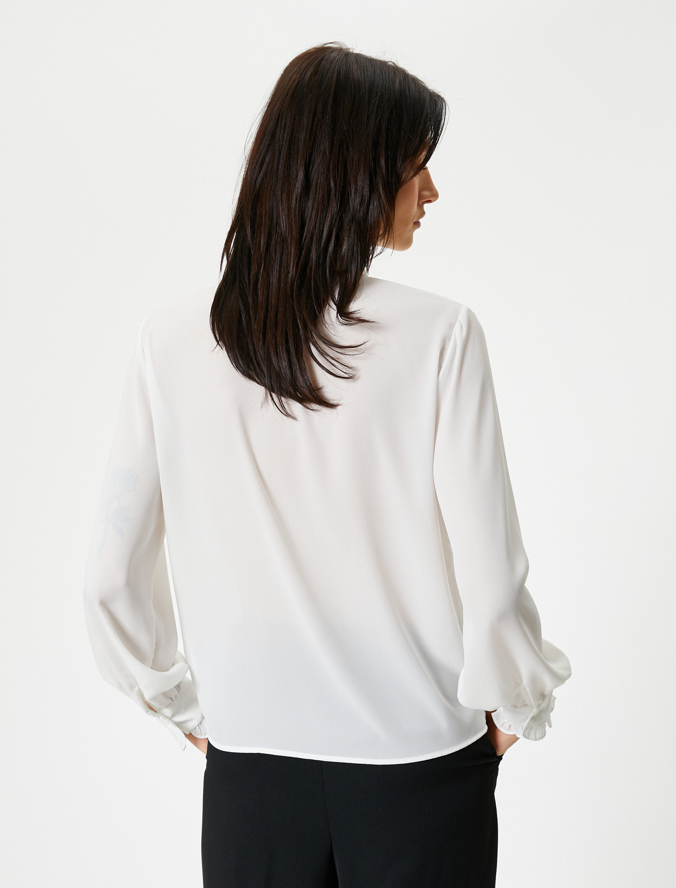   Fırfırlı Yaka Gömlek Düğmeli Balon Kollu Standart Kesim