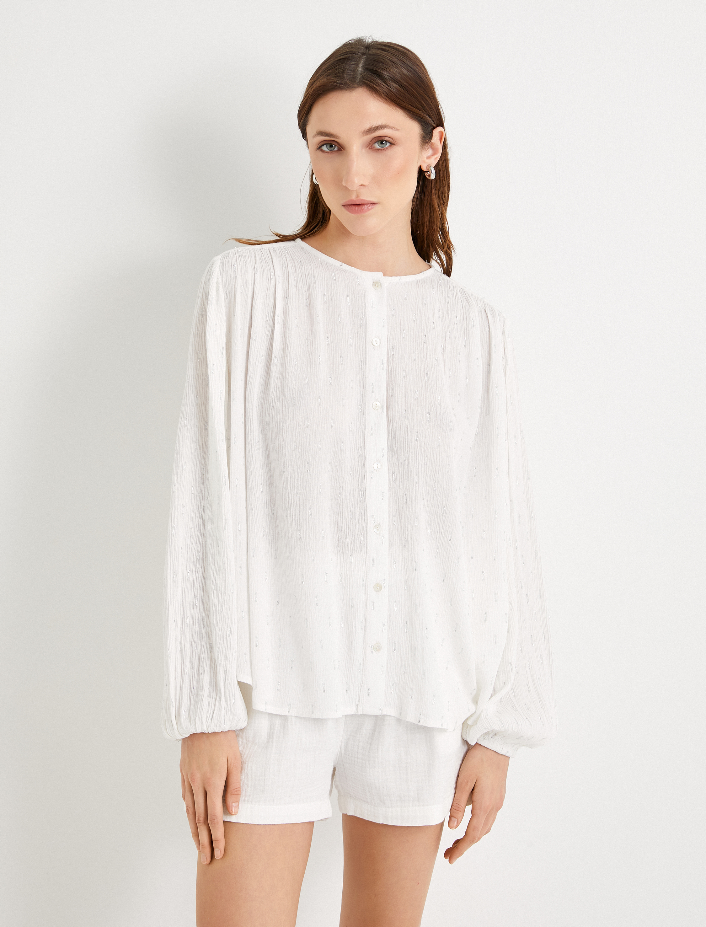   Oversize Gömlek Balon Kollu Hakim Yaka Metalik İpli