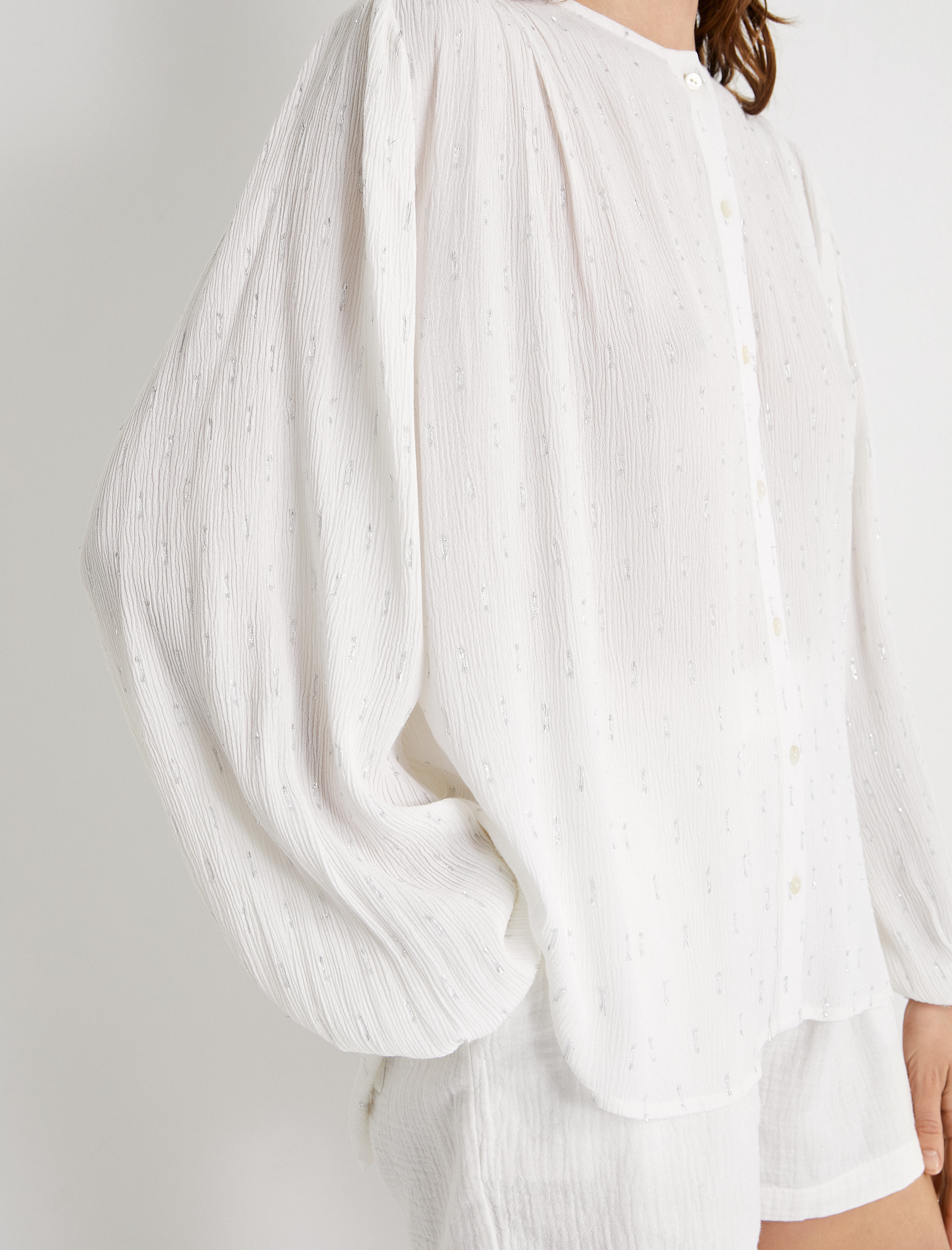   Oversize Gömlek Balon Kollu Hakim Yaka Metalik İpli