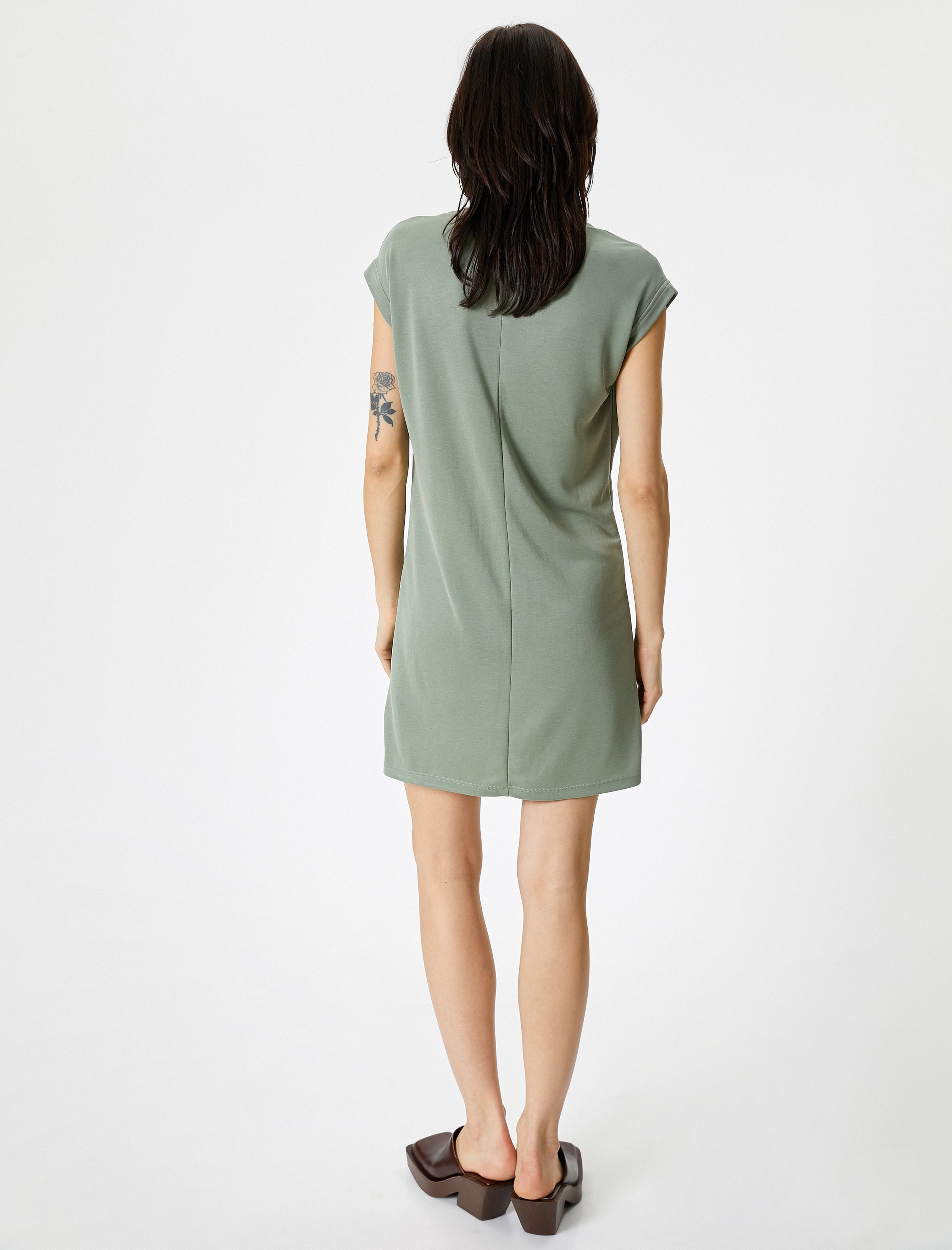   Mini Elbise Kısa Kollu V Yaka