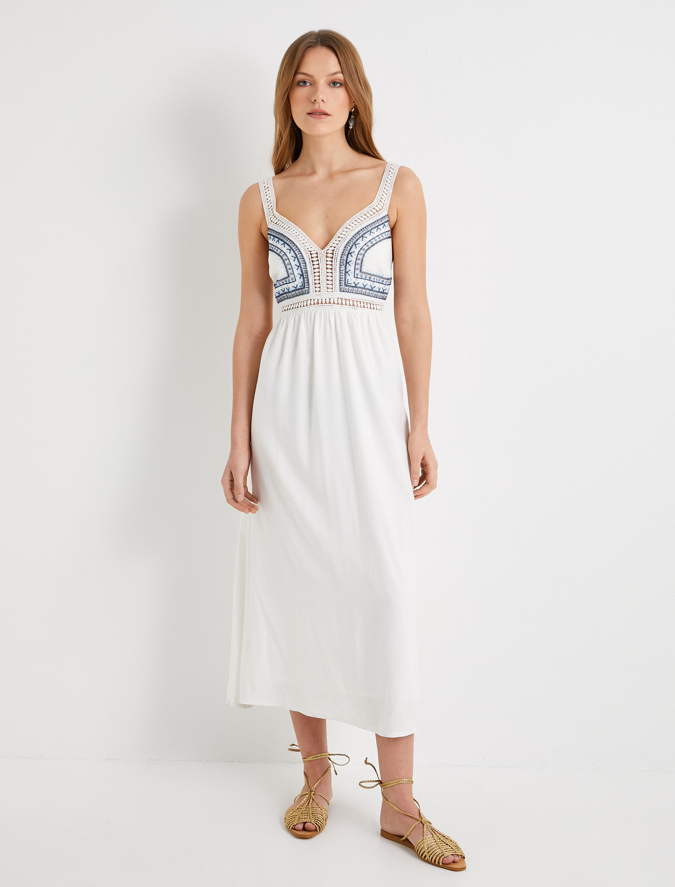   Midi Elbise Askılı Kalp Yaka Kroşe Detaylı Viskon Karışımlı