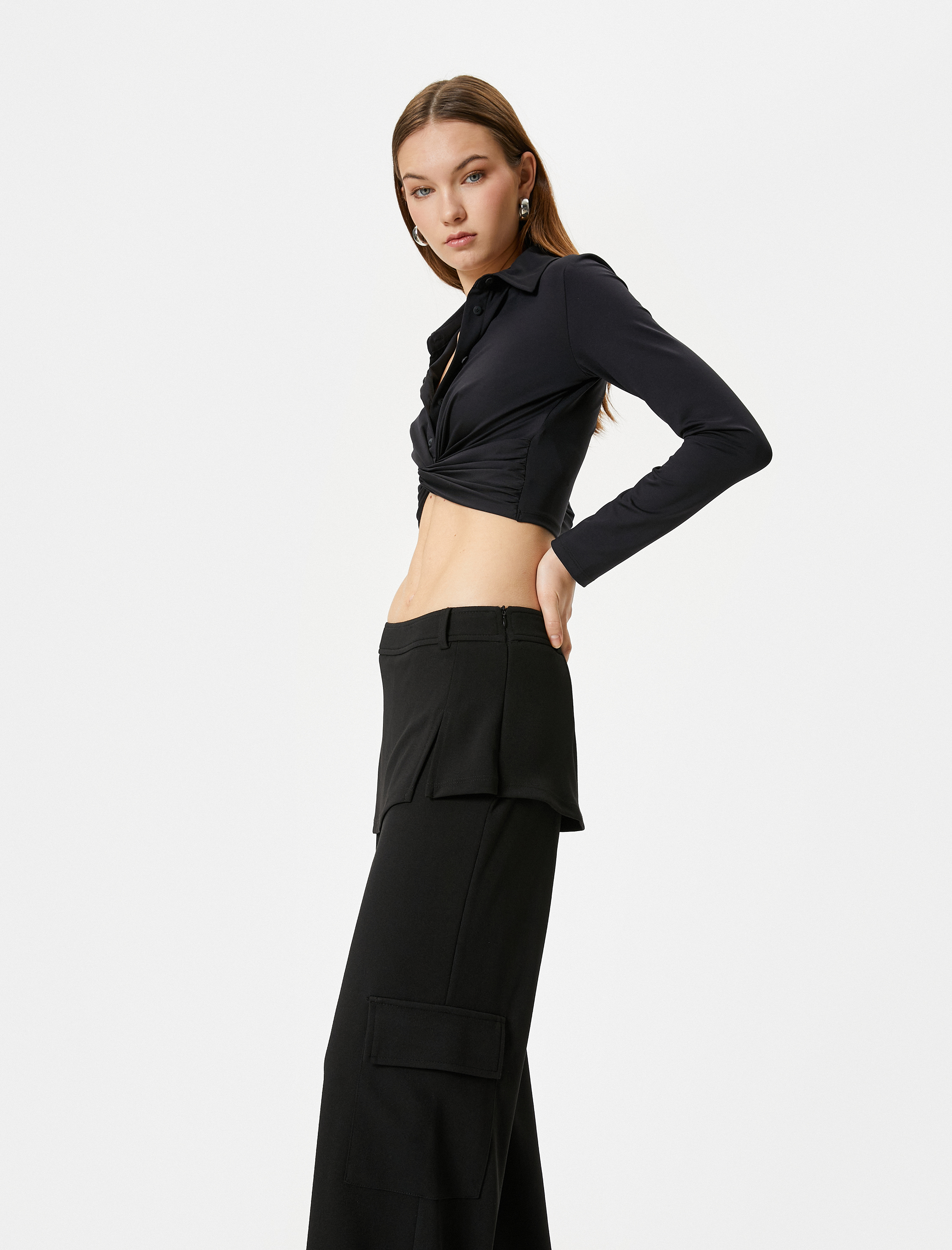 Kruvaze Düğüm Detaylı Crop Tişört Uzun Kollu Gömlek Yaka