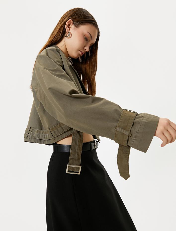  Kısa Trençkot Kruvaze Kemer ve Apolet Detaylı