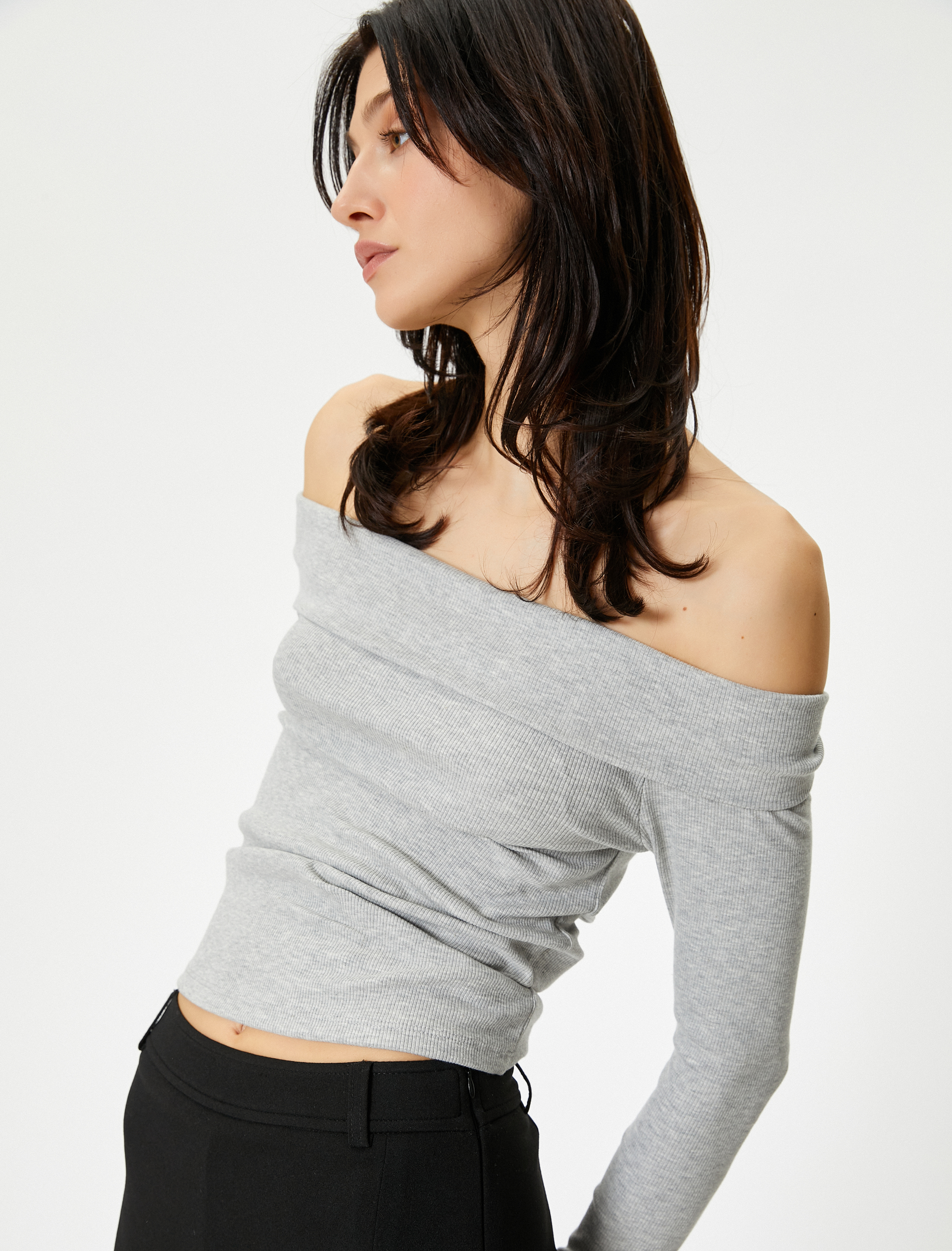   Madonna Yaka Omzu Açık Tişört Uzun Kollu Fitilli