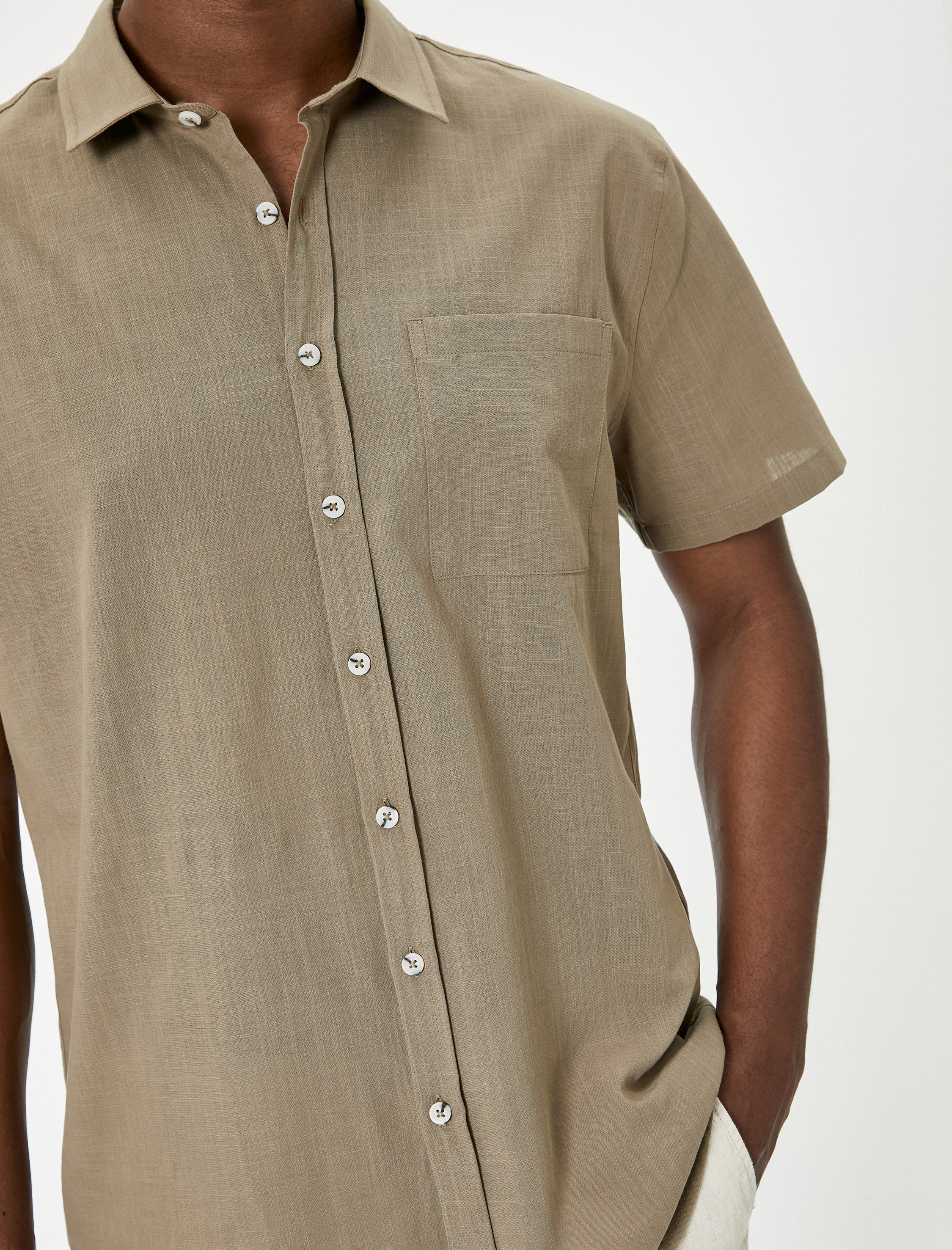   Kısa Kollu Gömlek Slim Fit Klasik Yaka Düğmeli Cep Detaylı