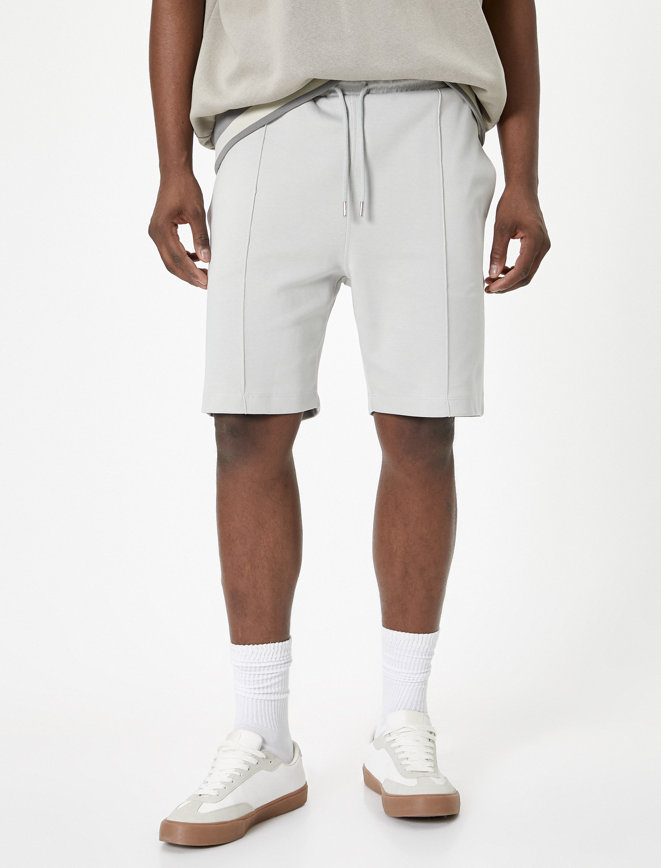   Bermuda Şort Beli Bağcıklı Nervürlü Cepli