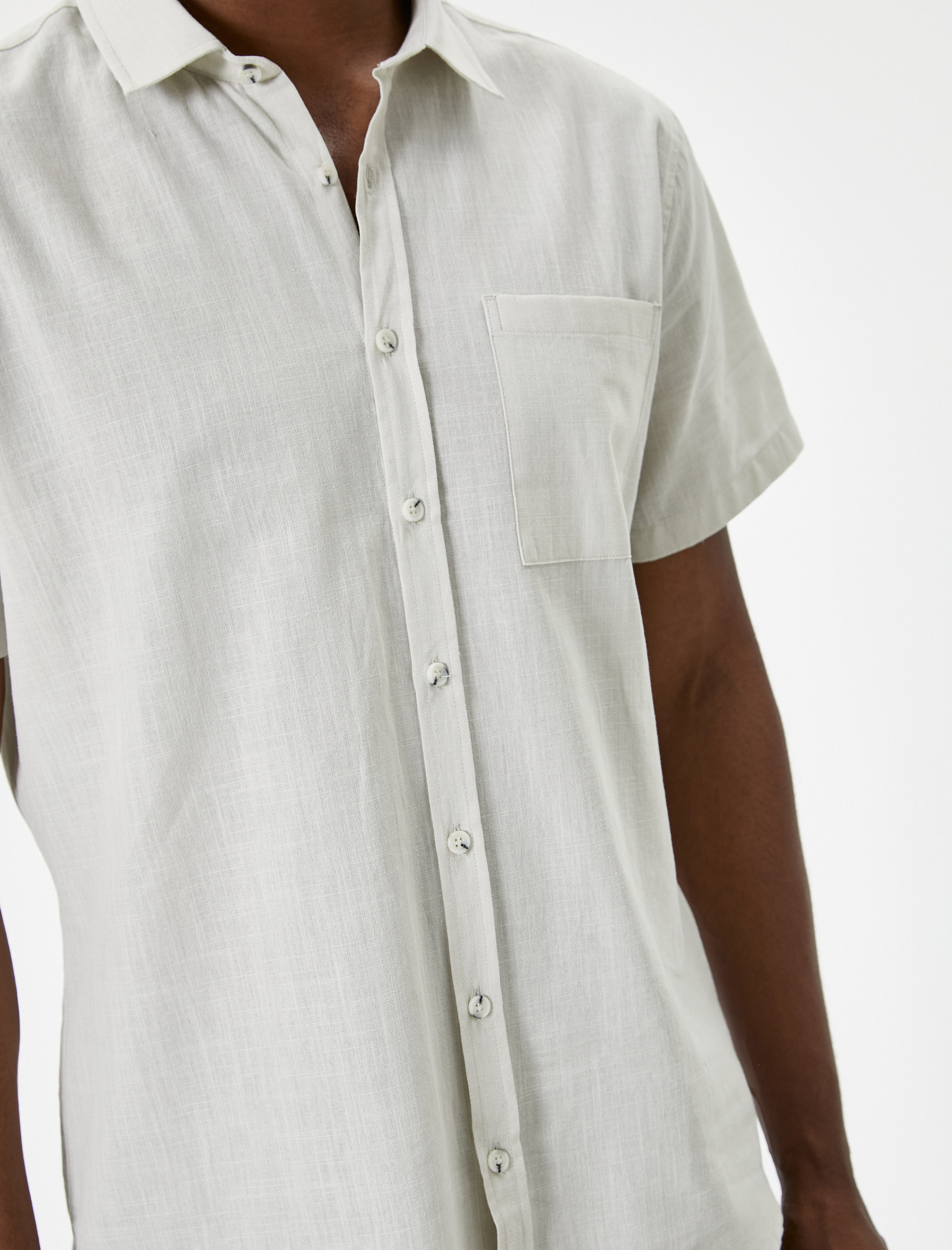 Kısa Kollu Gömlek Slim Fit Klasik Yaka Düğmeli Cep Detaylı