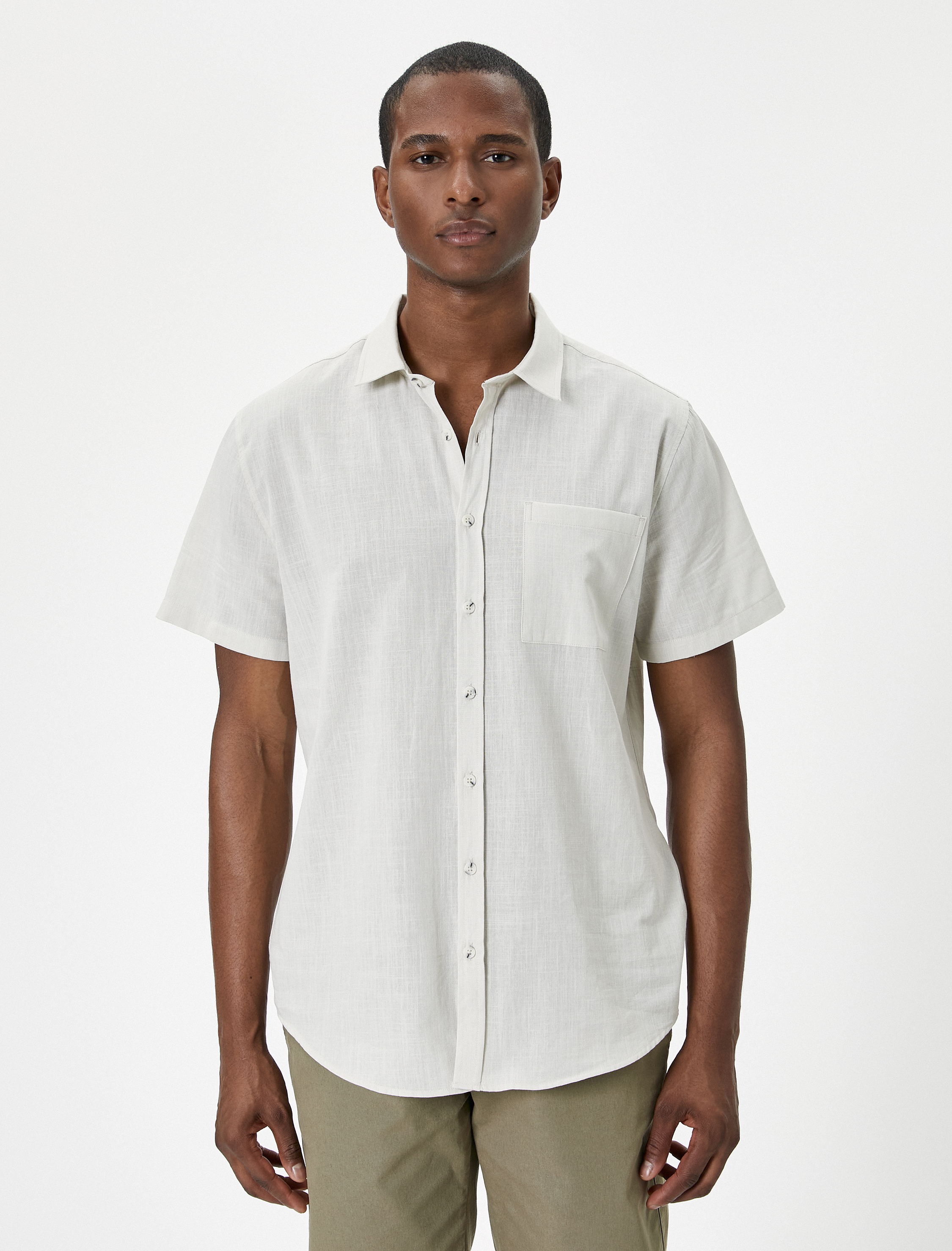 Kısa Kollu Gömlek Slim Fit Klasik Yaka Düğmeli Cep Detaylı