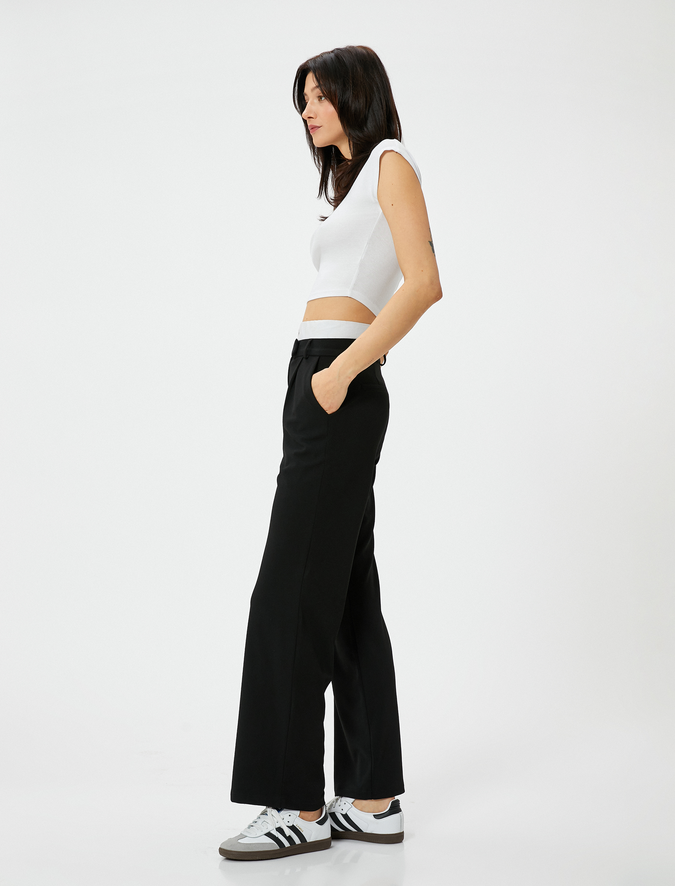   Düz Paça Pantolon Bel Detaylı Pileli