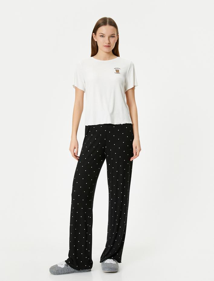  Pijama Takımı Kısa Kollu İşlemeli Baskılı