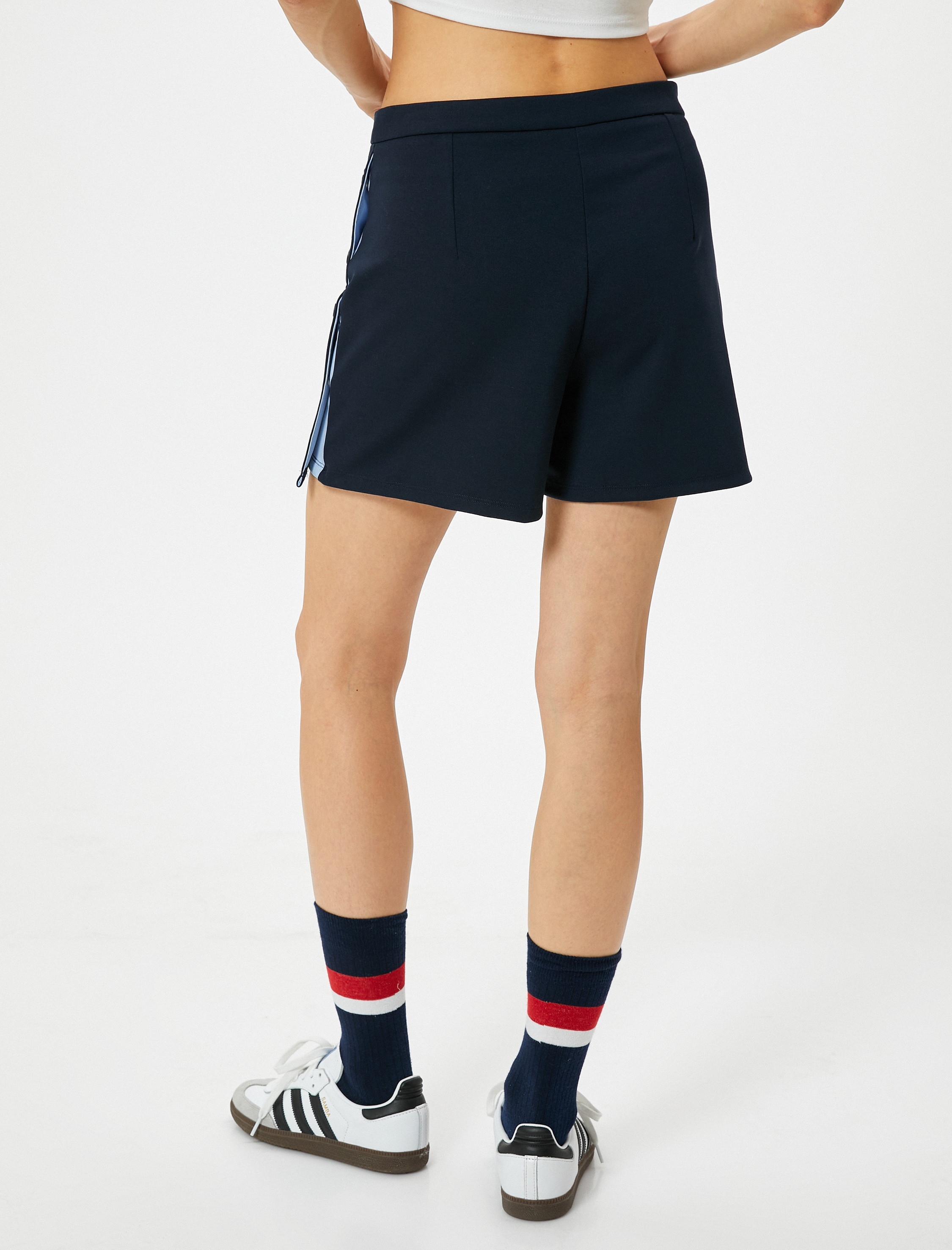   Mini Şort Etek Normal Bel Düğme Detaylı