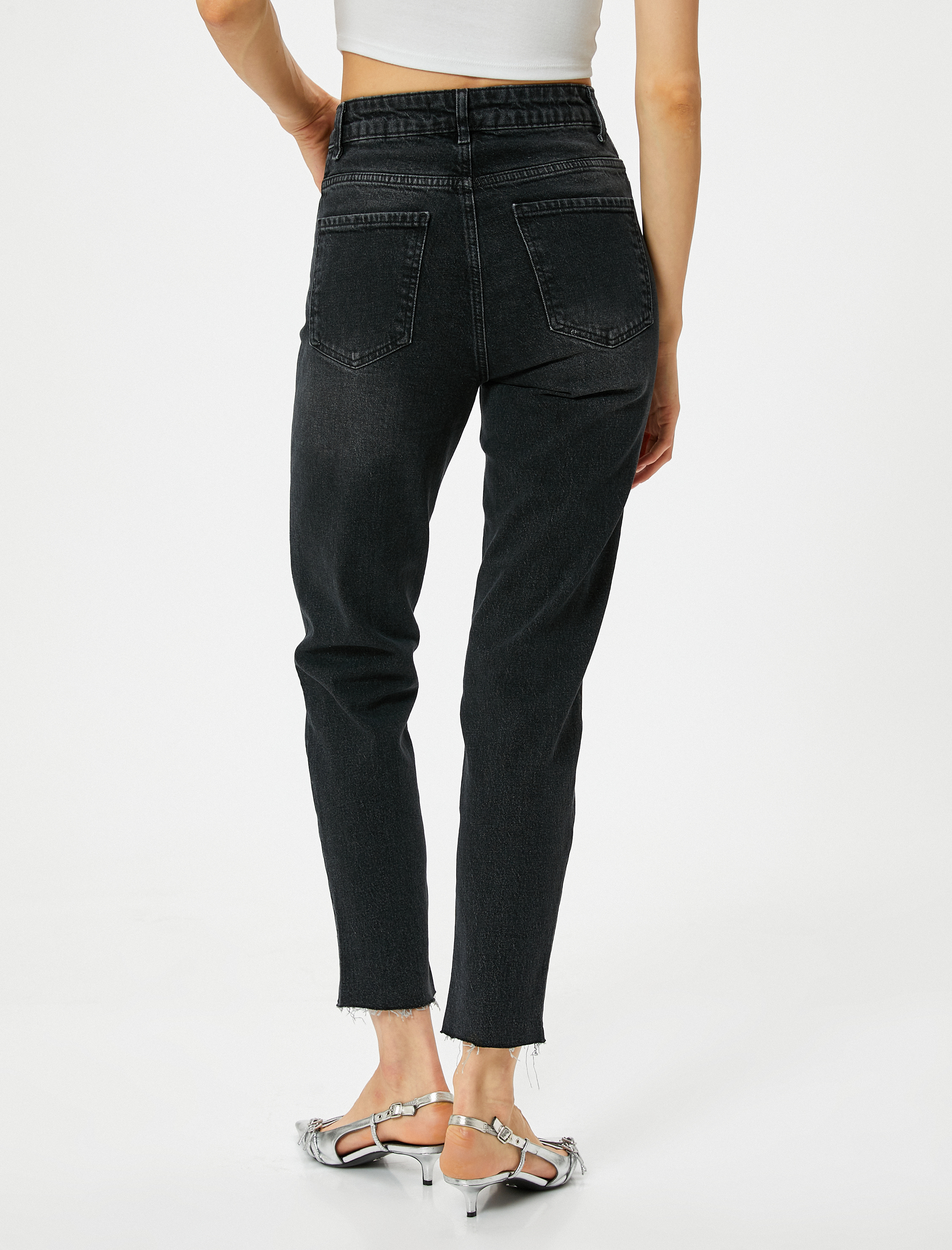   Yüksek Bel Kot Pantolon Rahat Kesim Hafif Dar Paça - Mom Slim Jeans