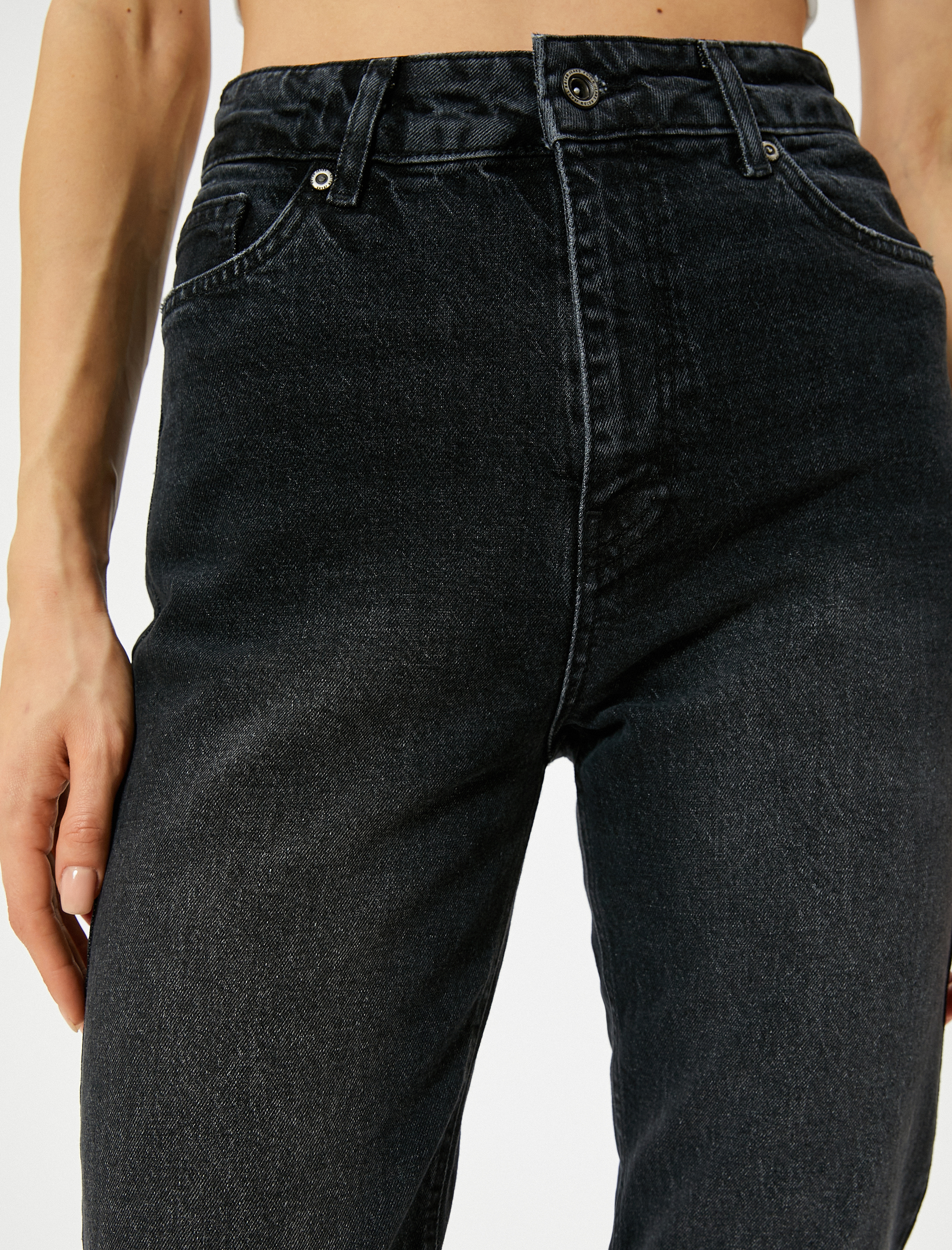   Yüksek Bel Kot Pantolon Rahat Kesim Hafif Dar Paça - Mom Slim Jeans