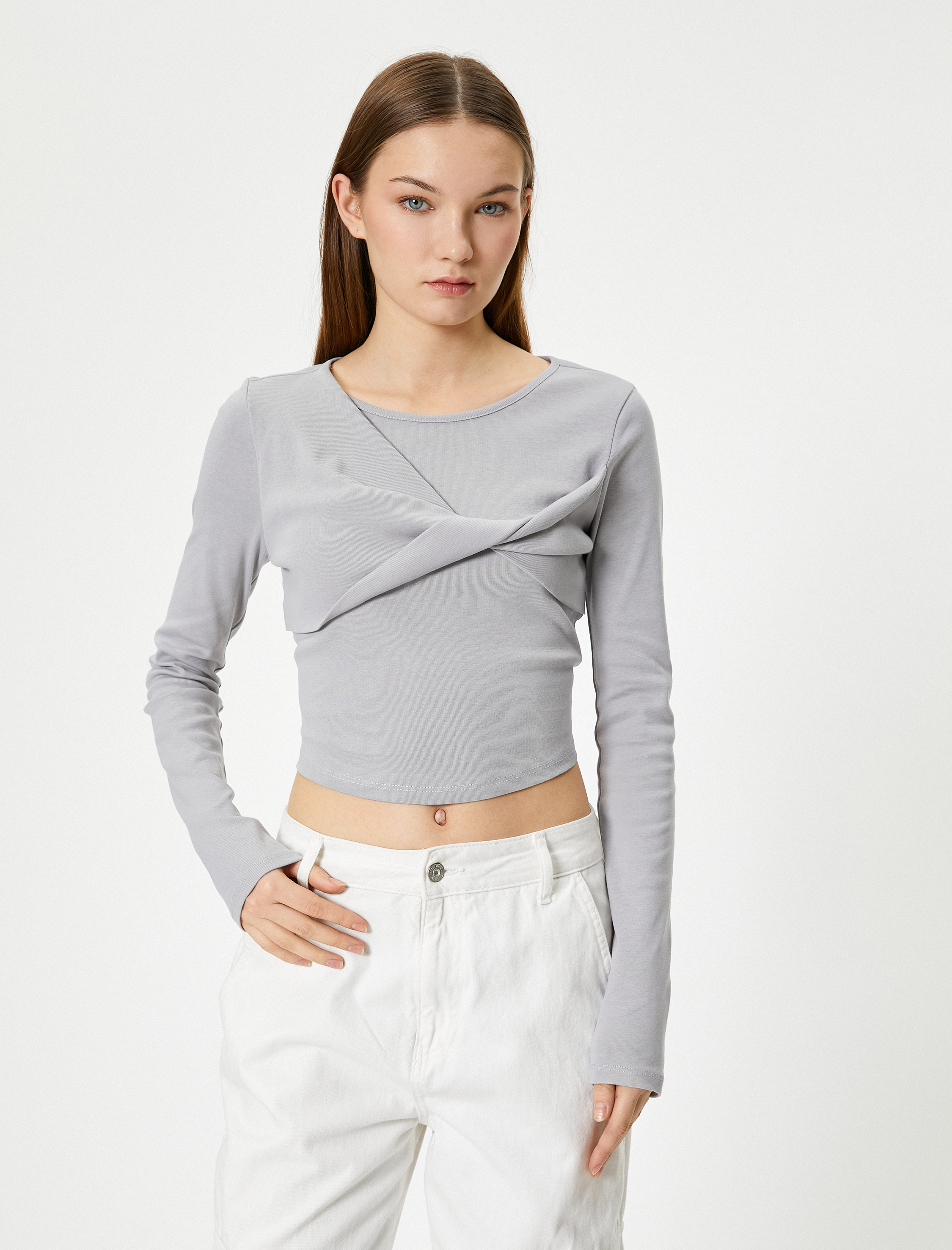   Uzun Kollu Tişört Önü Düğüm Detaylı Yuvarlak Yaka Slim Fit