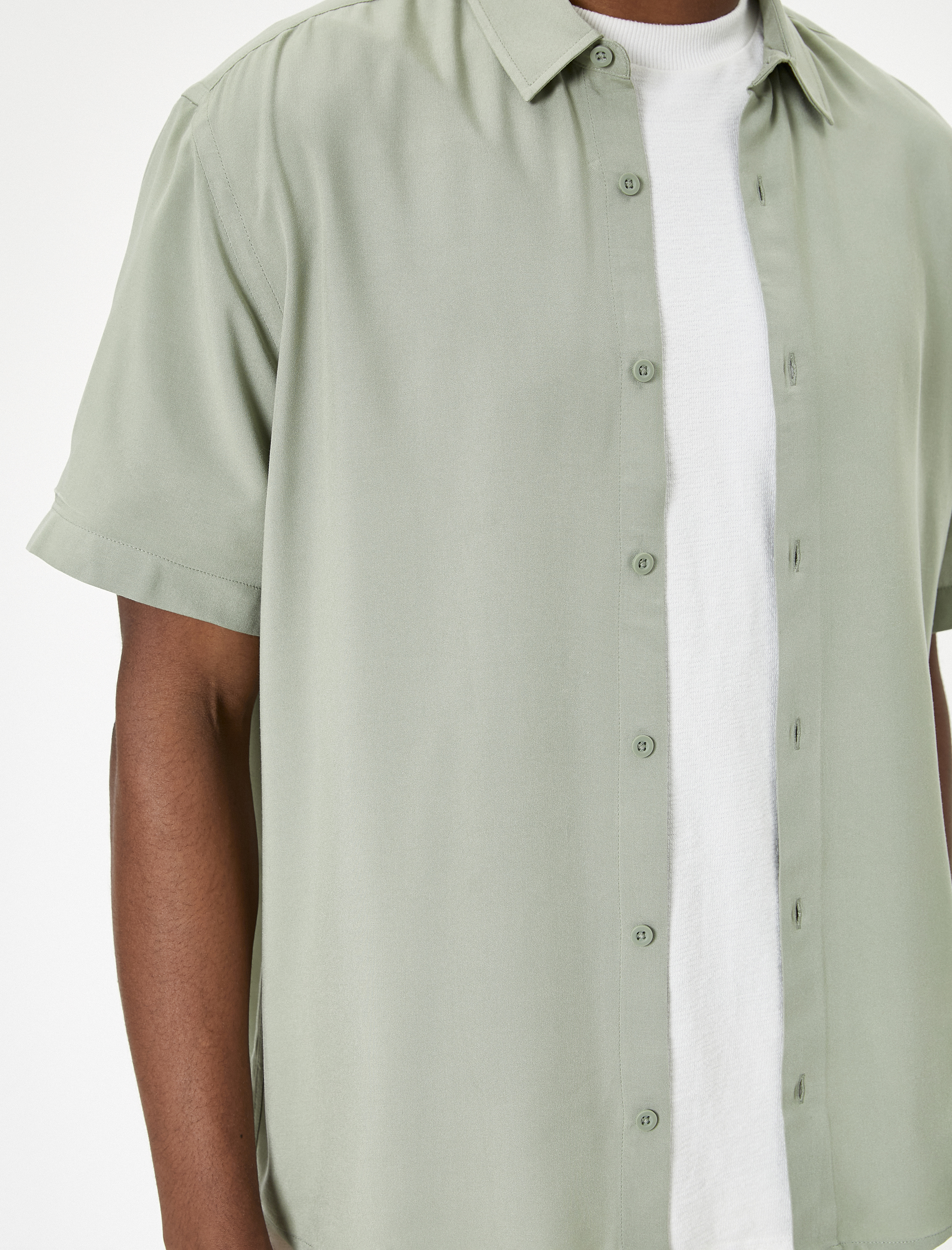   Yazlık Gömlek Kısa Kollu Klasik Yaka Düğmeli Viskon Kumaş Regular Fit