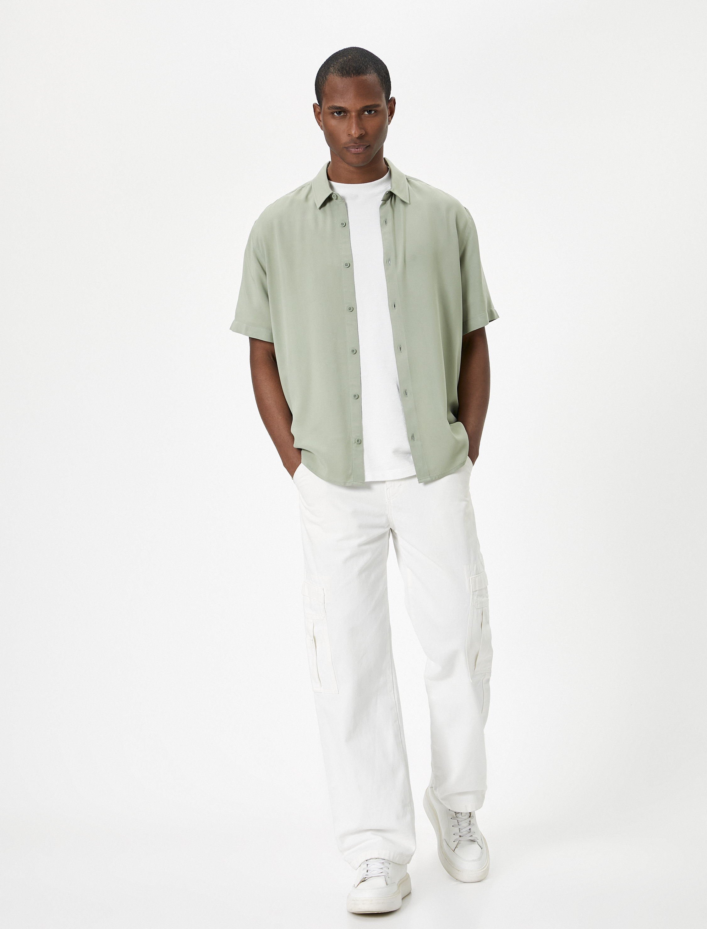   Yazlık Gömlek Kısa Kollu Klasik Yaka Düğmeli Viskon Kumaş Regular Fit