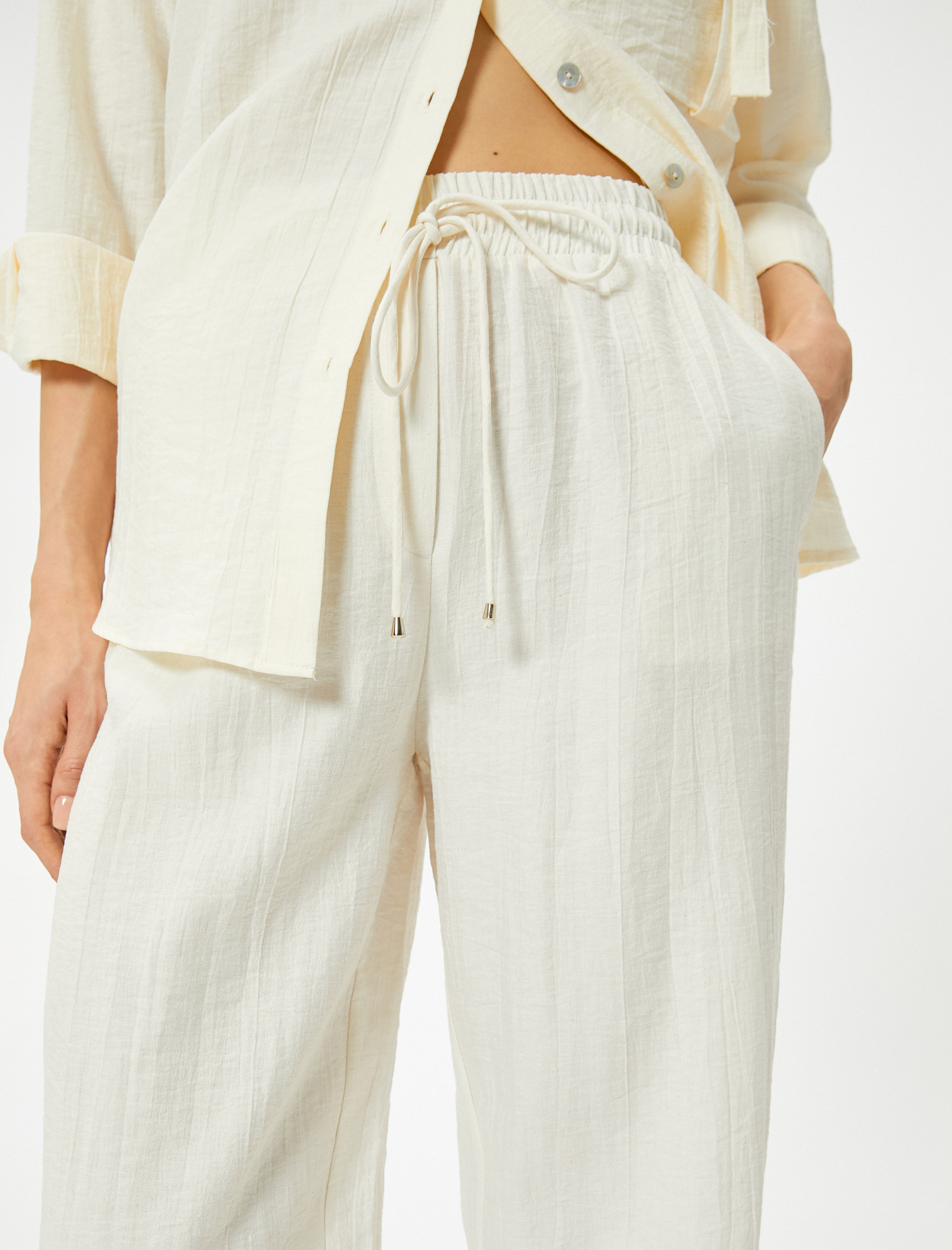   Beli Bağcıklı Pantolon Düz Paça Cepli Standart Kesim